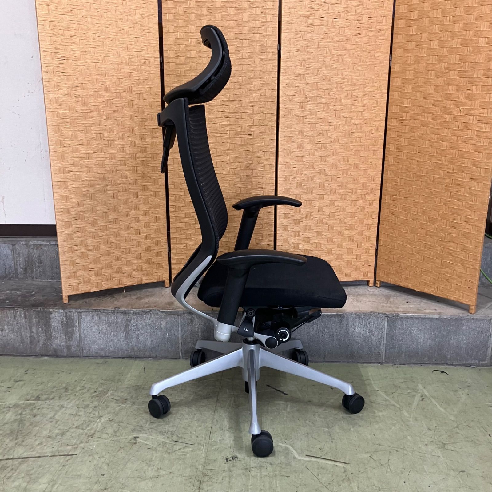 △【値下げ交渉可能】オカムラ Baron バロン オフィスチェア