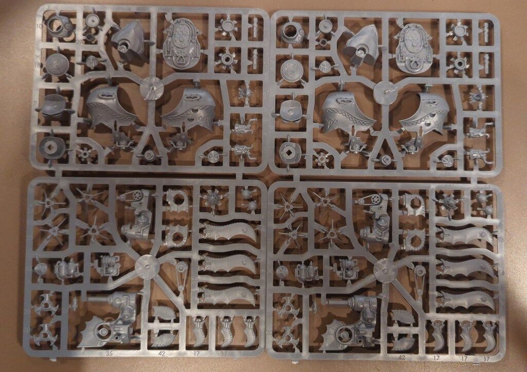 Ferrari Enzo 1/10縦47×横20×高さ12com中古価格40万円