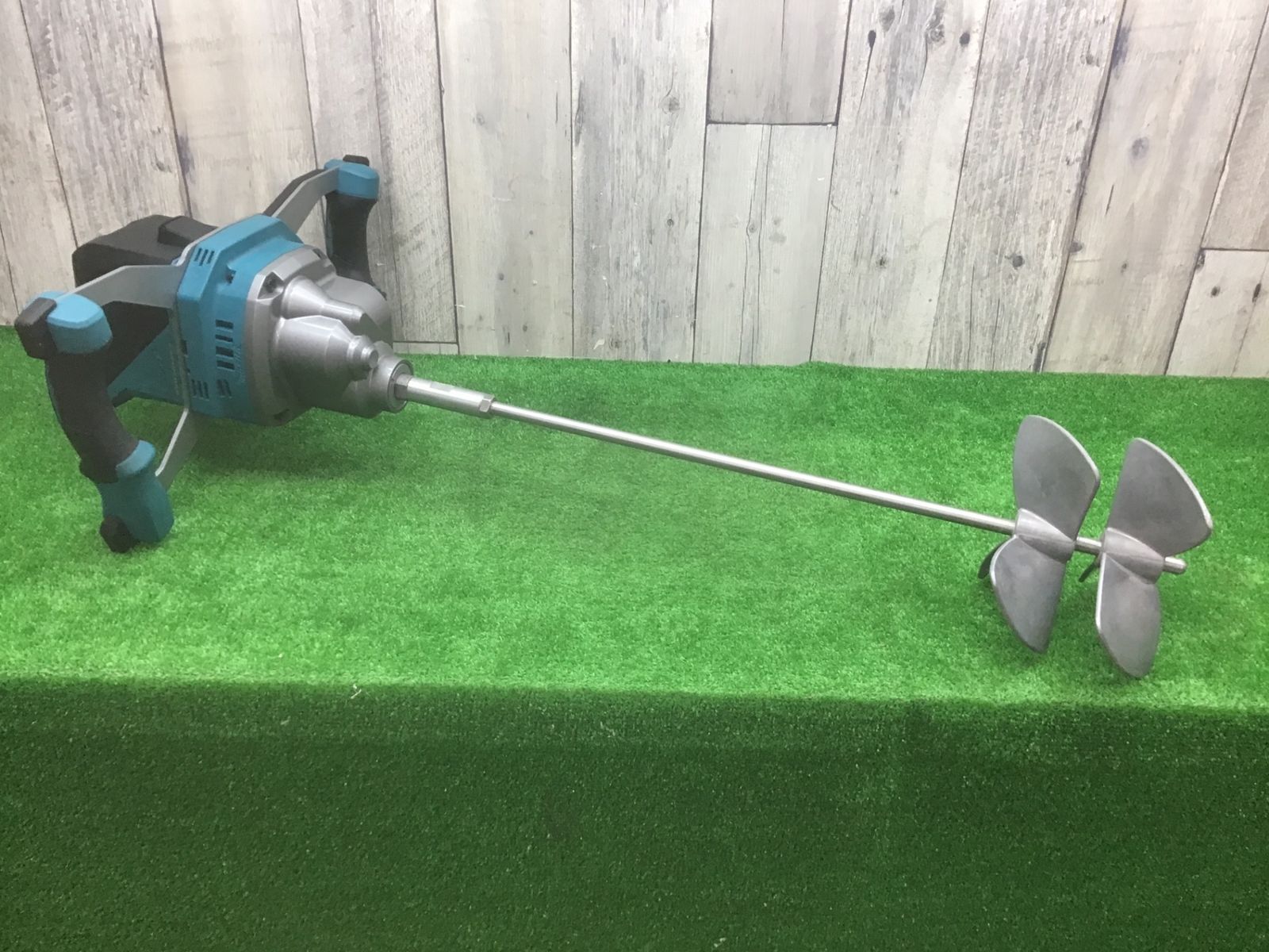 makita コードレスかくはん機