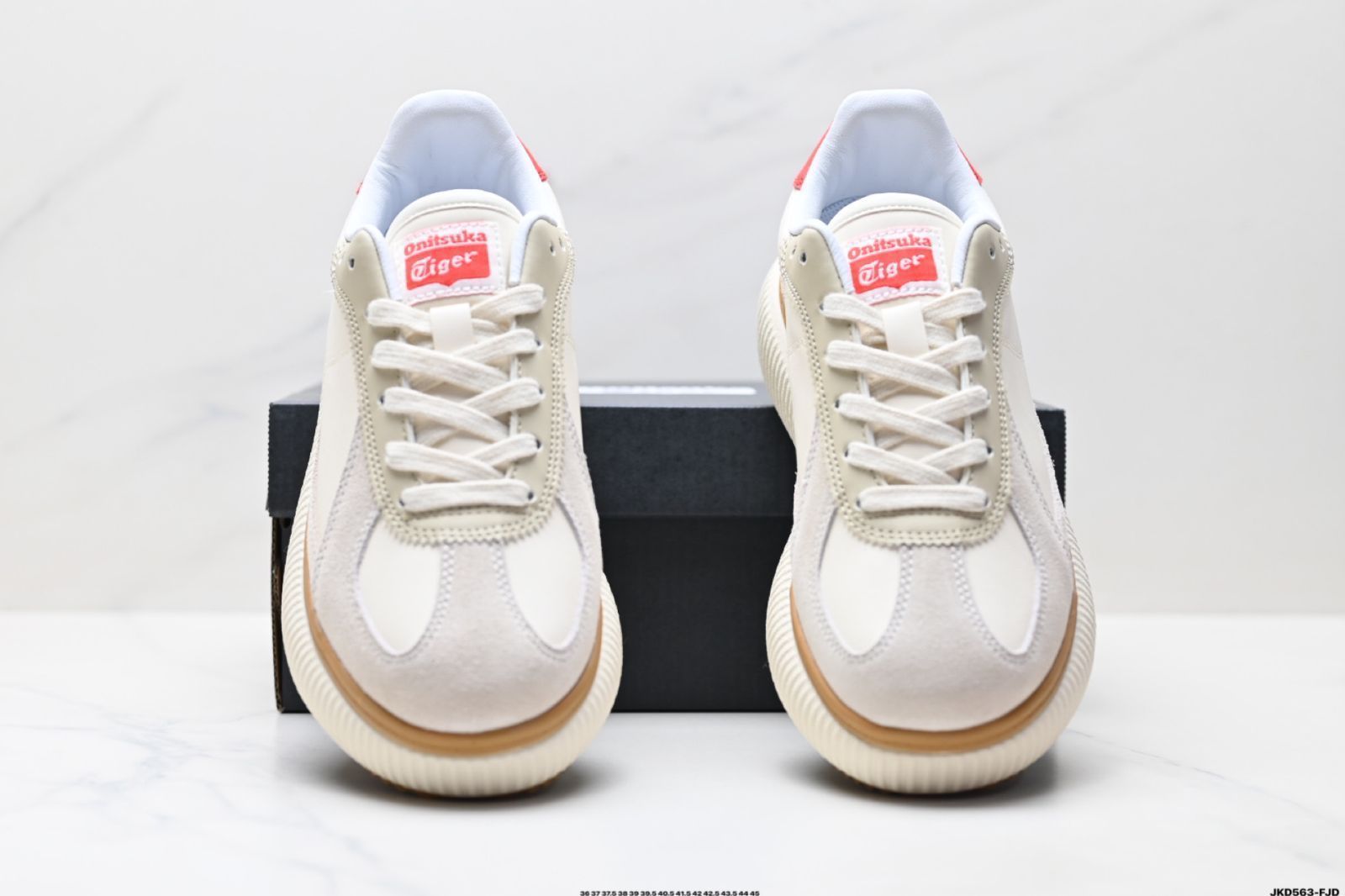 Onitsuka Tiger オニツカタイガー Delecity 厚底　25.5 onitsuka tiger☆DELECITY 厚底スニーカー (onitsuka tiger
