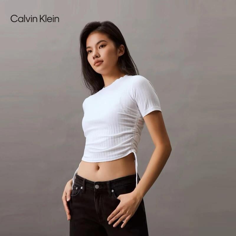 ☆Calvin Klein☆カルバンクライン☆ ロゴスリムTシャツ