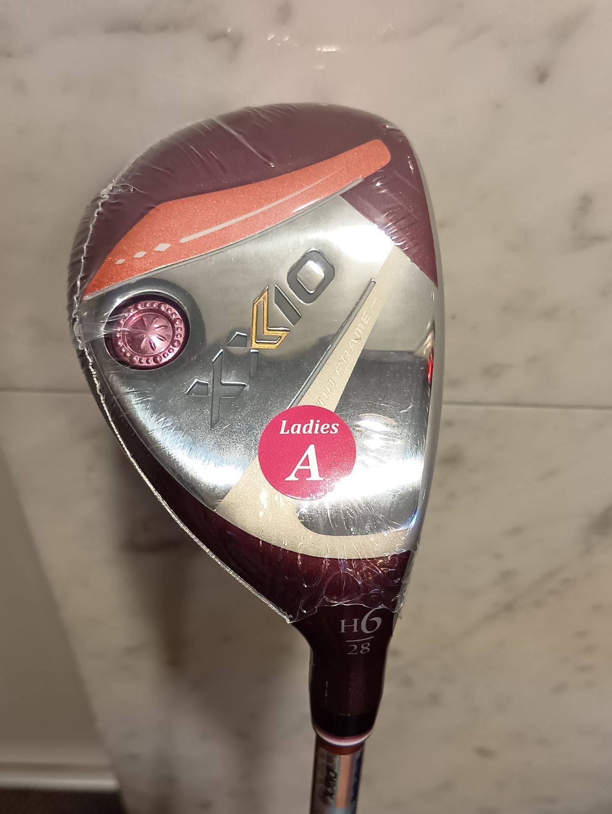 LdUt ♥ XXIO13 ゼクシオ 13 レディス ハイブリッド ボルドー 右用 6|A ゼクシオ MP1300L カーボンシャフト DUNLOP 新橋店