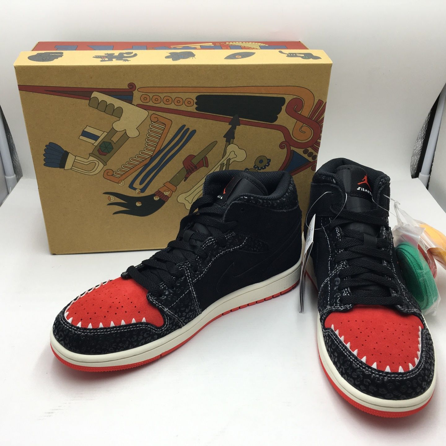 01w-3561 Nike Air Jordan 1 Mid Siempre Familia ナイキエア 
