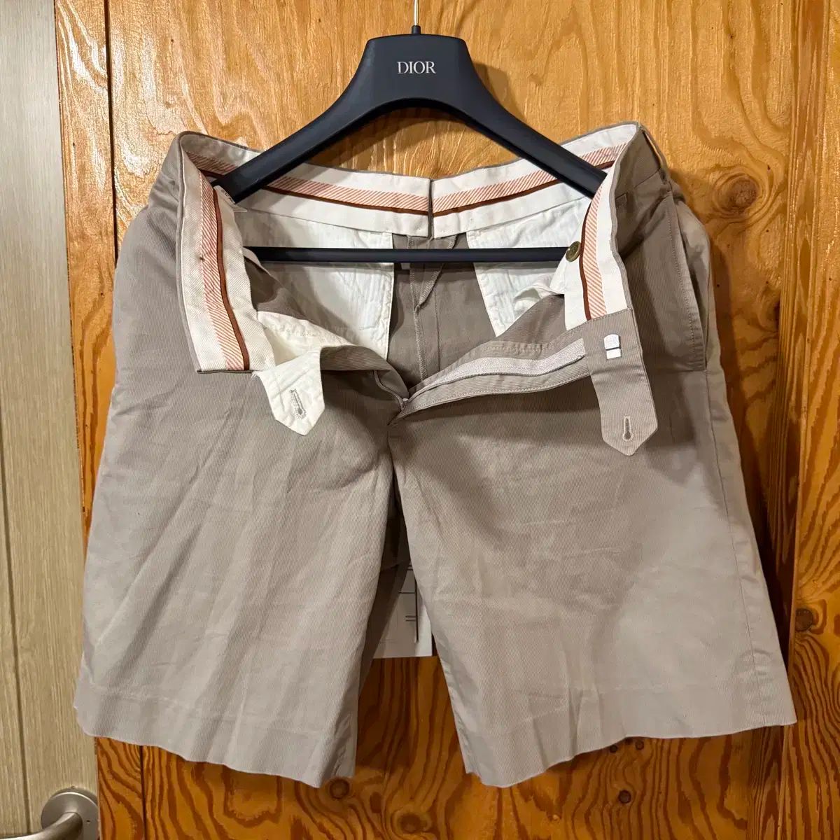 最短当日配送。 Loro Piana ロロ ピアーナ ハーフパンツ 美味しい