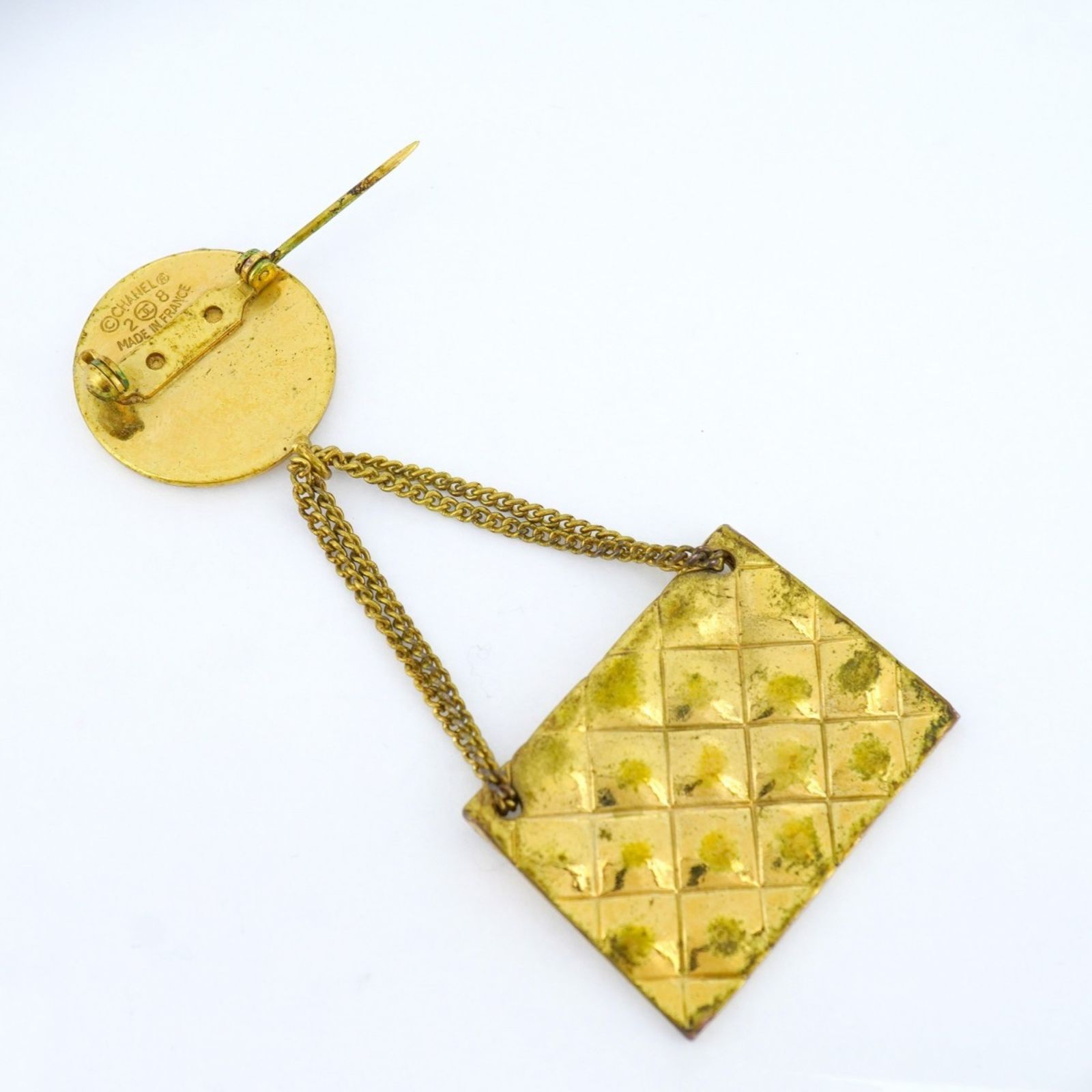 シャネル(Chanel) シャネル ブローチ ココマーク マトラッセ サークル バッグモチーフ GPメッキ ゴールドレディース - メルカリ