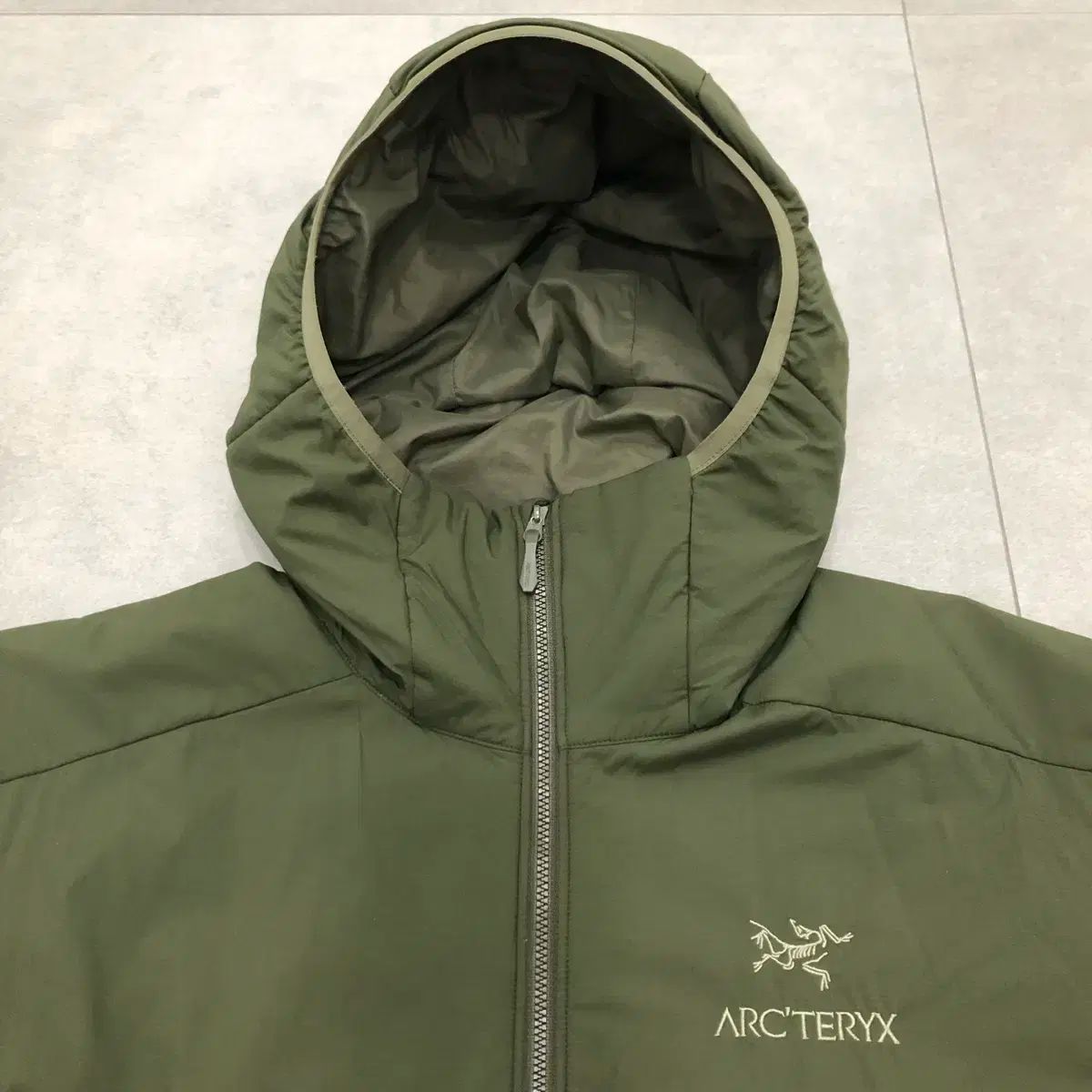 ARC TERYX アークテリクス Atom アトム LT フーディ ジップアップ ジャケット M