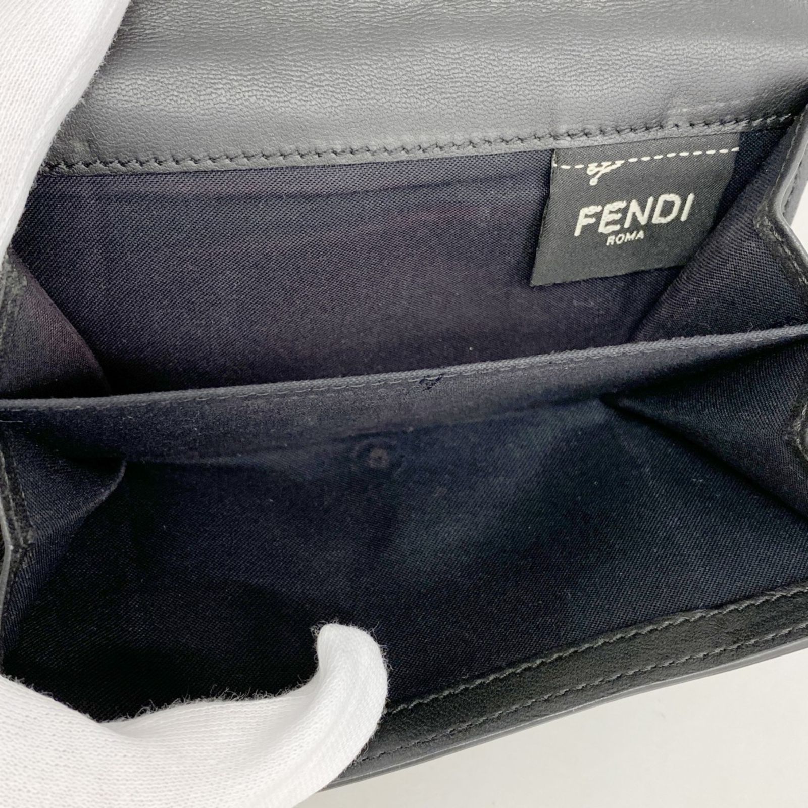 〔美品〕 FENDI フェンディ 財布 ラウンドジップ ブラック FENDI フェンディ財布 長財布 ブラック ☆ フェンディ シャドー