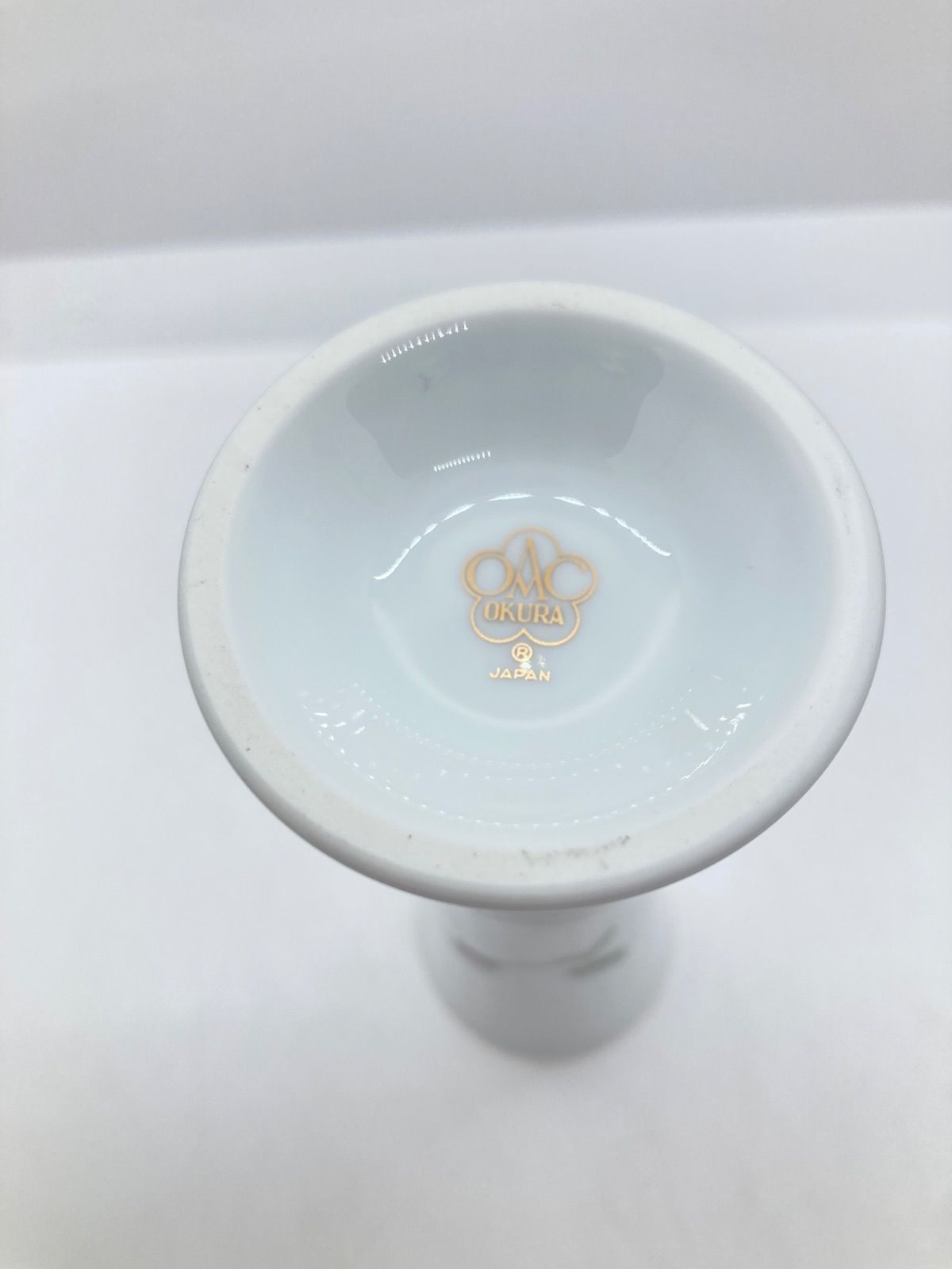 新品】大倉陶園 バラの実 一輪挿し 花瓶 花器 フラワーベース 薔薇