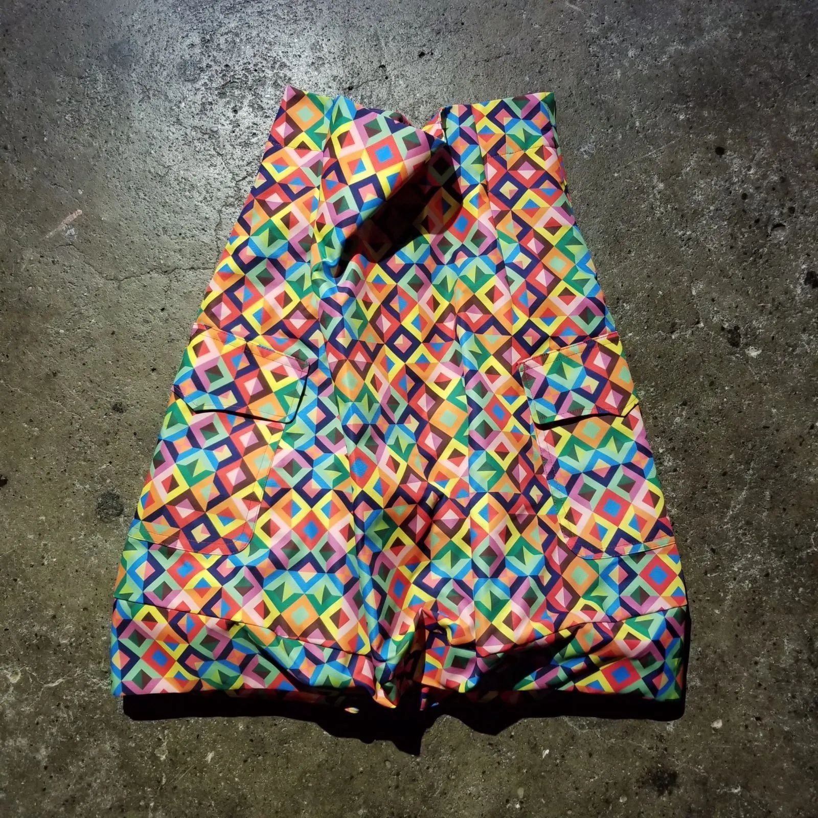 COMME des GARCONS 24ss 幾何学模様 立体デザインスカート COMME des GARCONS 24ss 幾何学模様 立体デザインスカート