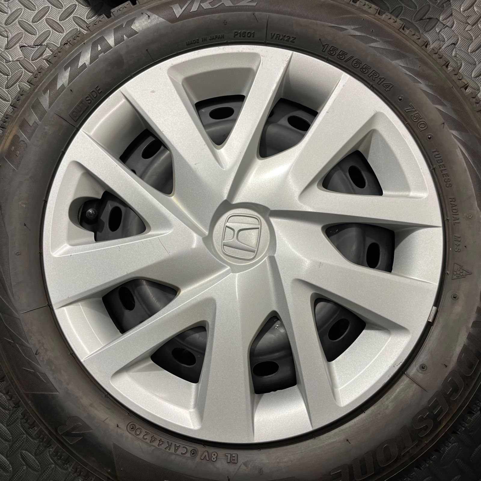 ブリヂストン ブリザックVRX2