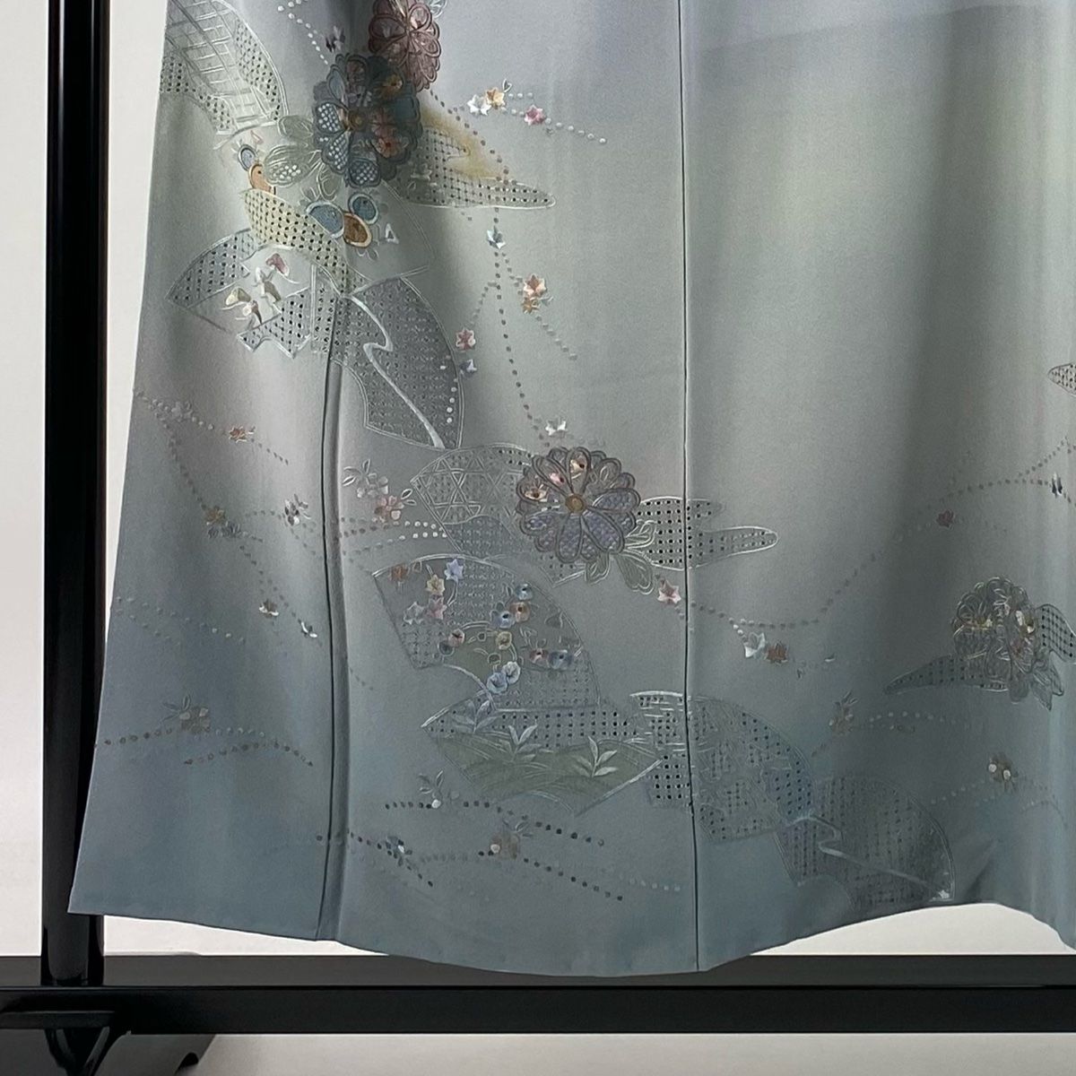 訪問着 身丈155.5cm 裄丈65.5cm M 袷 菊 扇面 刺繍 金糸 青灰色 正絹 秀品