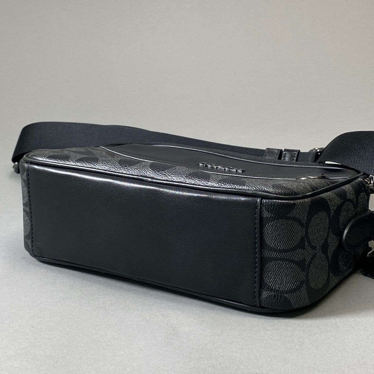 Aj3 《美品》 COACH コーチ ダブルファスナー ショルダーバッグ C4149 