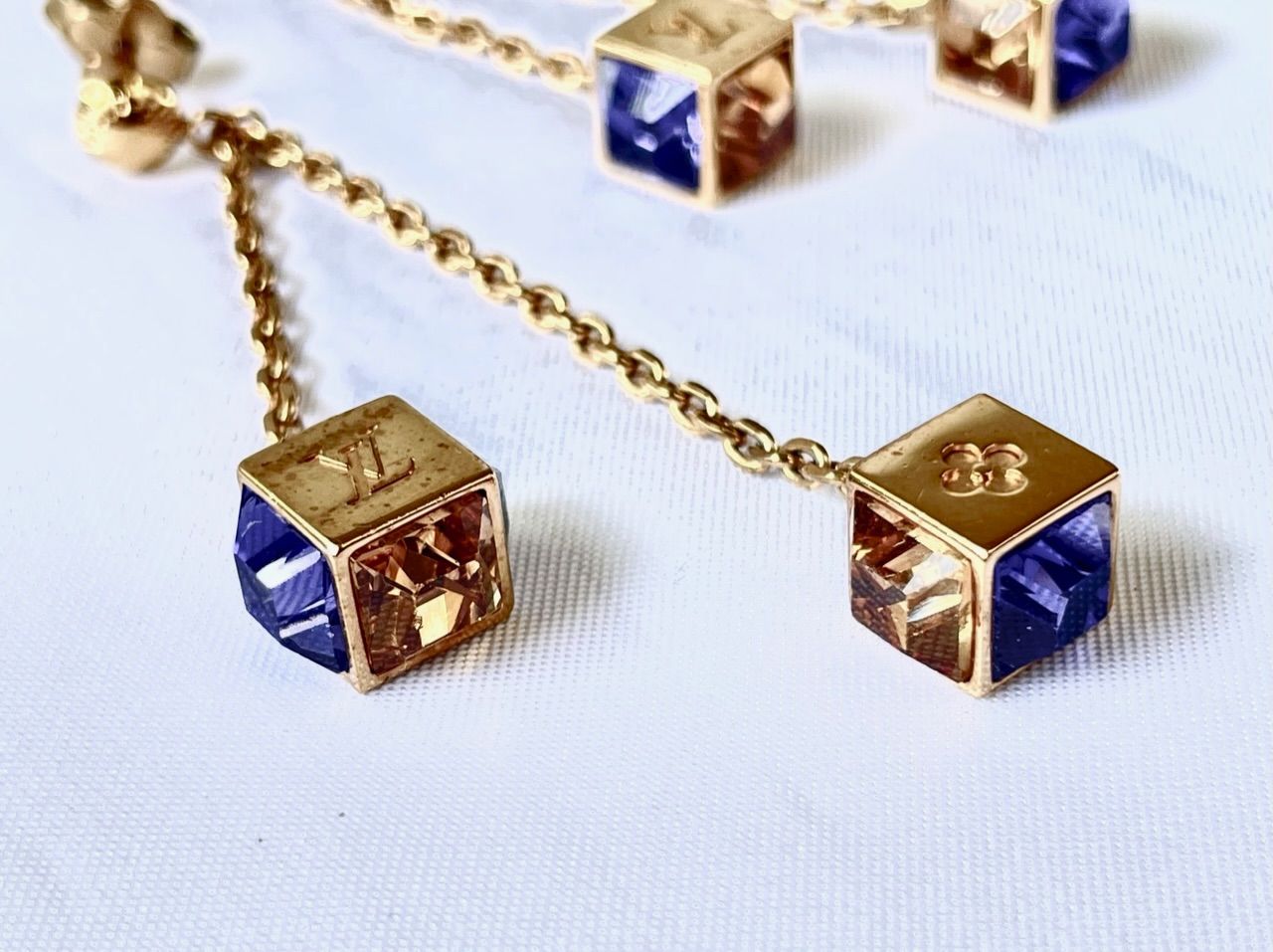 ルイヴィトン ギャンブル ピアス ブークル ドレイユ パンダン