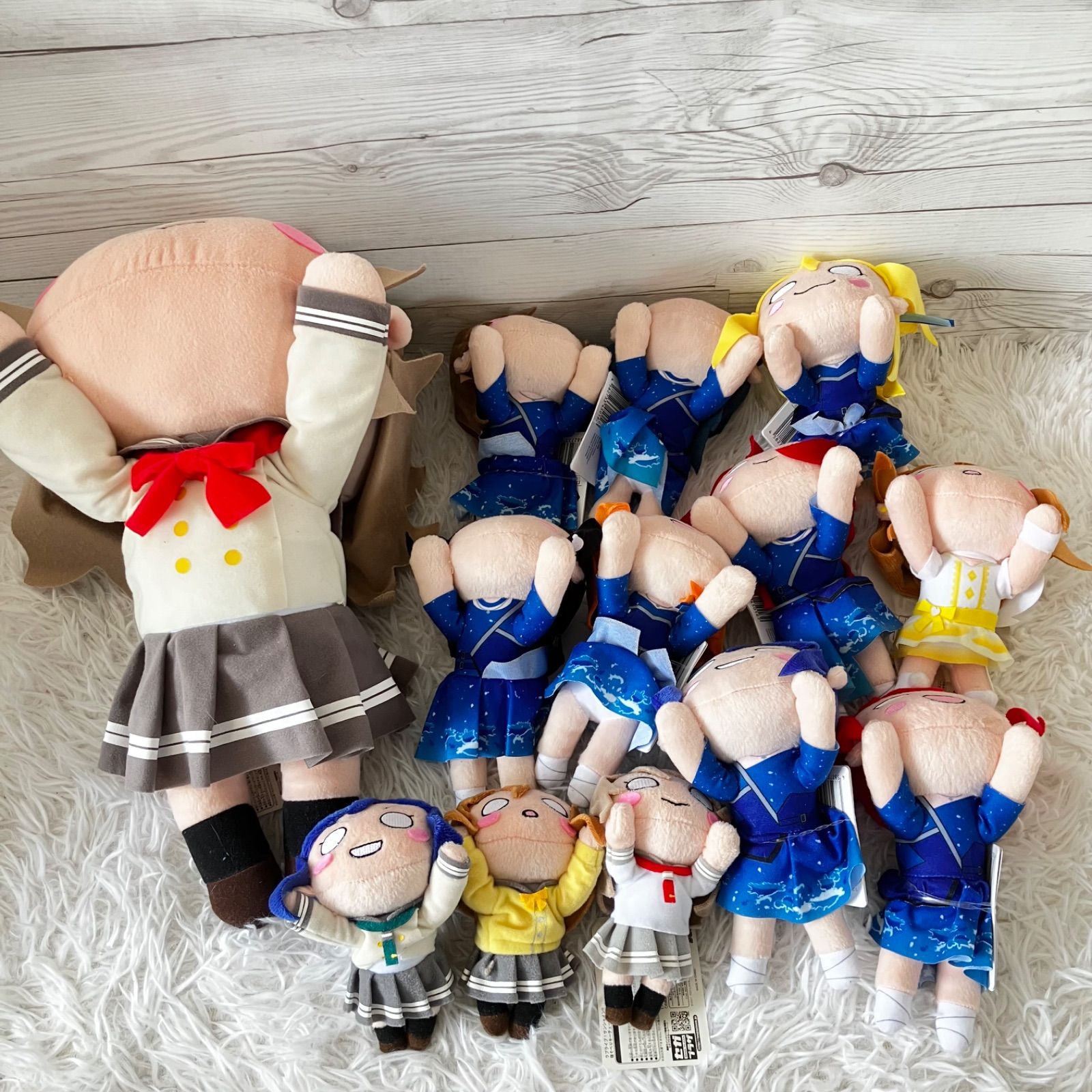 新品未使用 ラブライブ サンシャイン 寝そべり ぬいぐるみ 永久