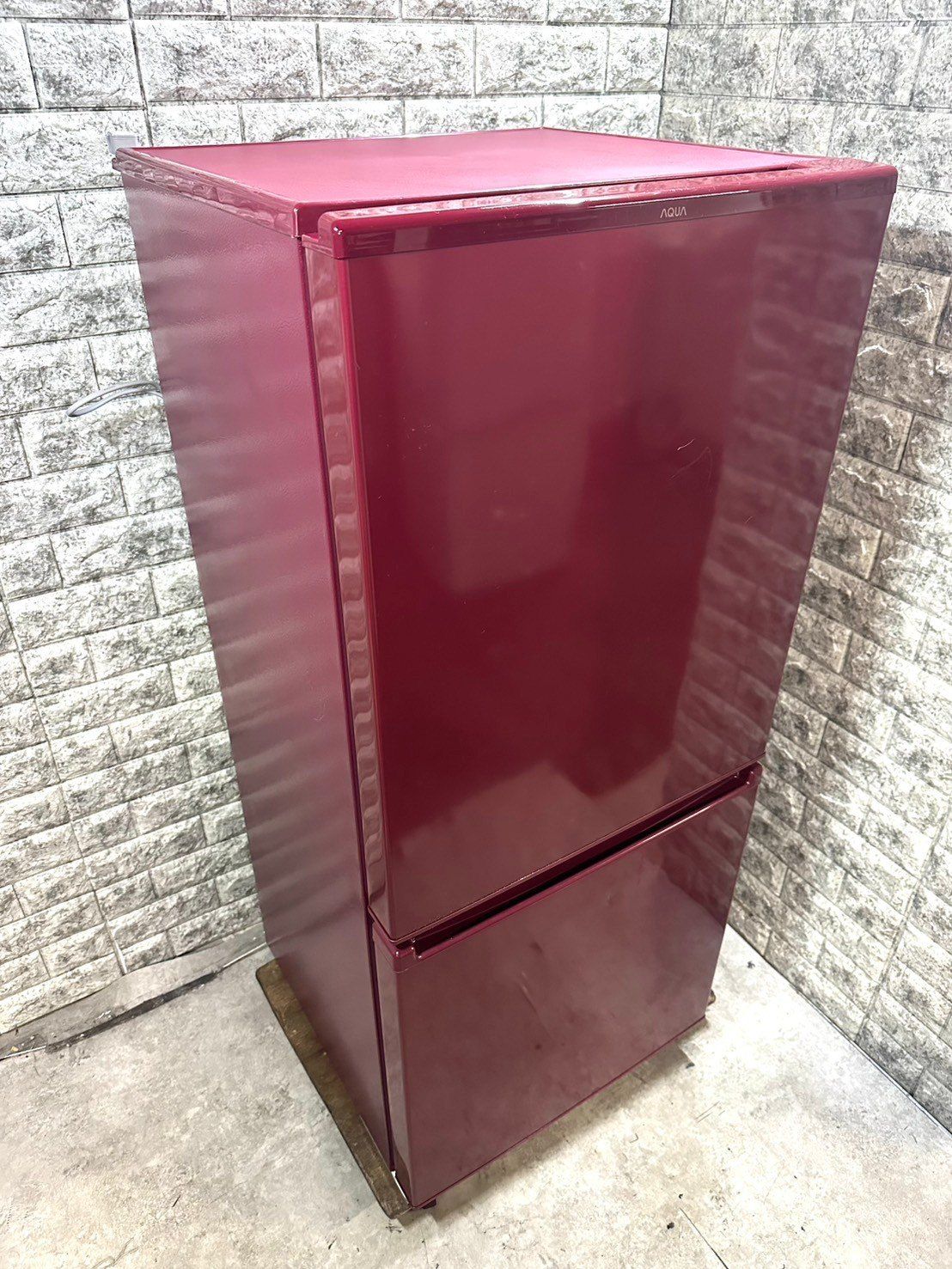 大阪送料無料★3か月保障★冷蔵庫★2017年★AQR-361F(K)★R-127 大阪送料無料☆3か月保障☆冷蔵庫☆2017年☆AQR-361F(