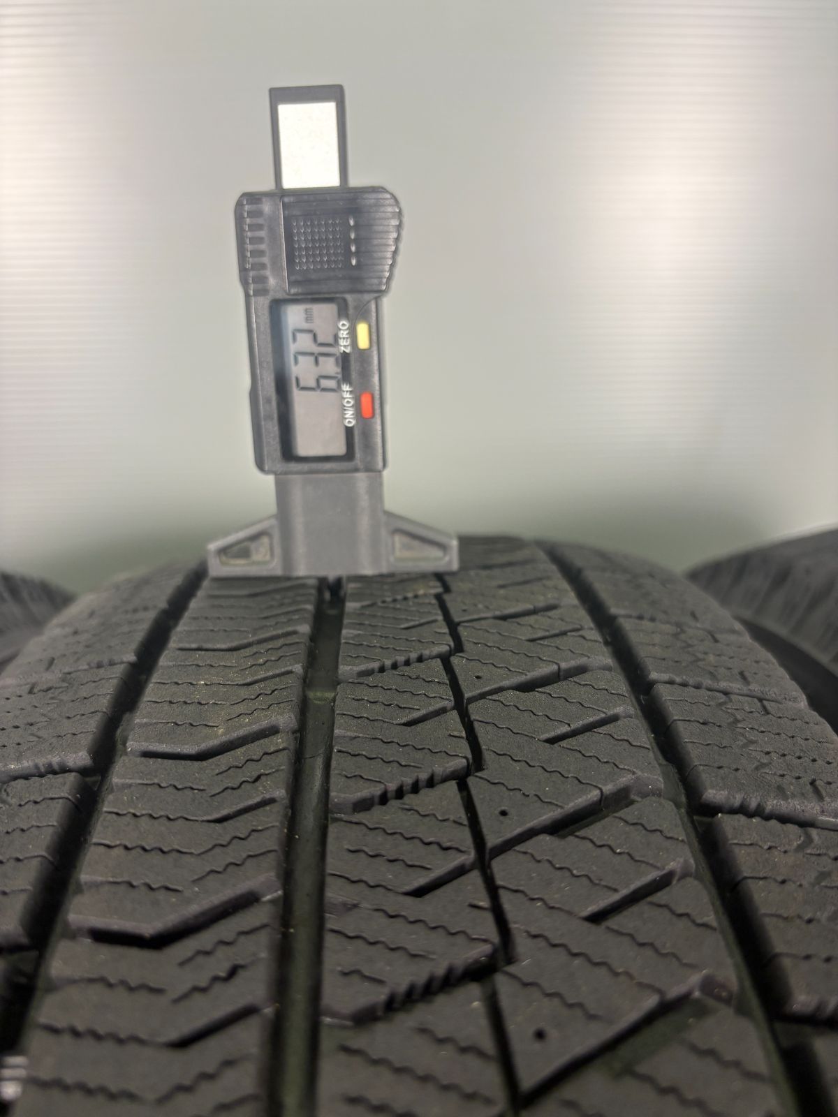 スタッドレス TA656