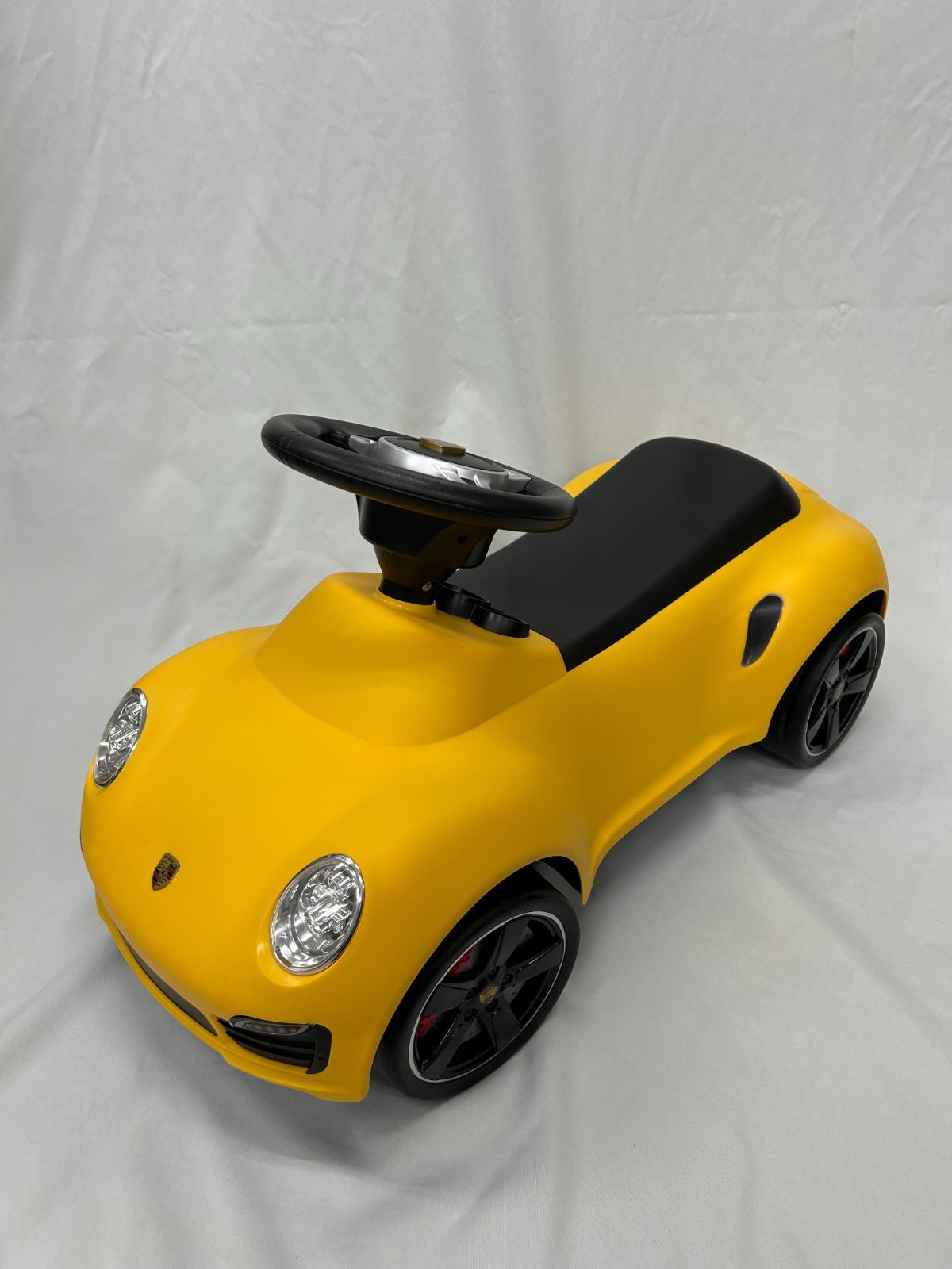 ポルシェ正規ライセンス 911ターボS 足けり乗用玩具 子ども用