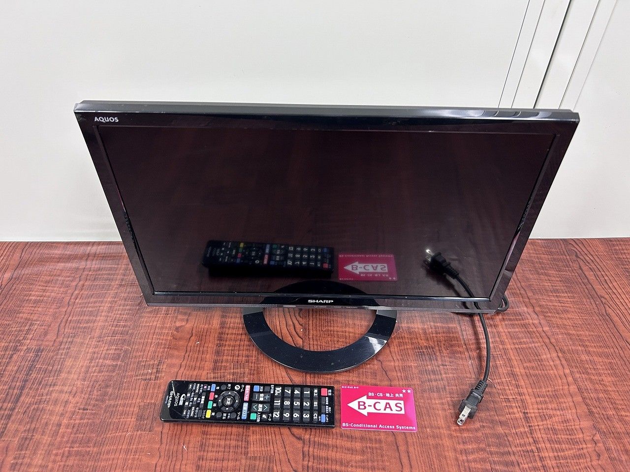 SHARP LC-19K40 液晶テレビ 2017年製 シャープ AQUOS LC-19K40-B [19インチ ブラック系] 価格比較