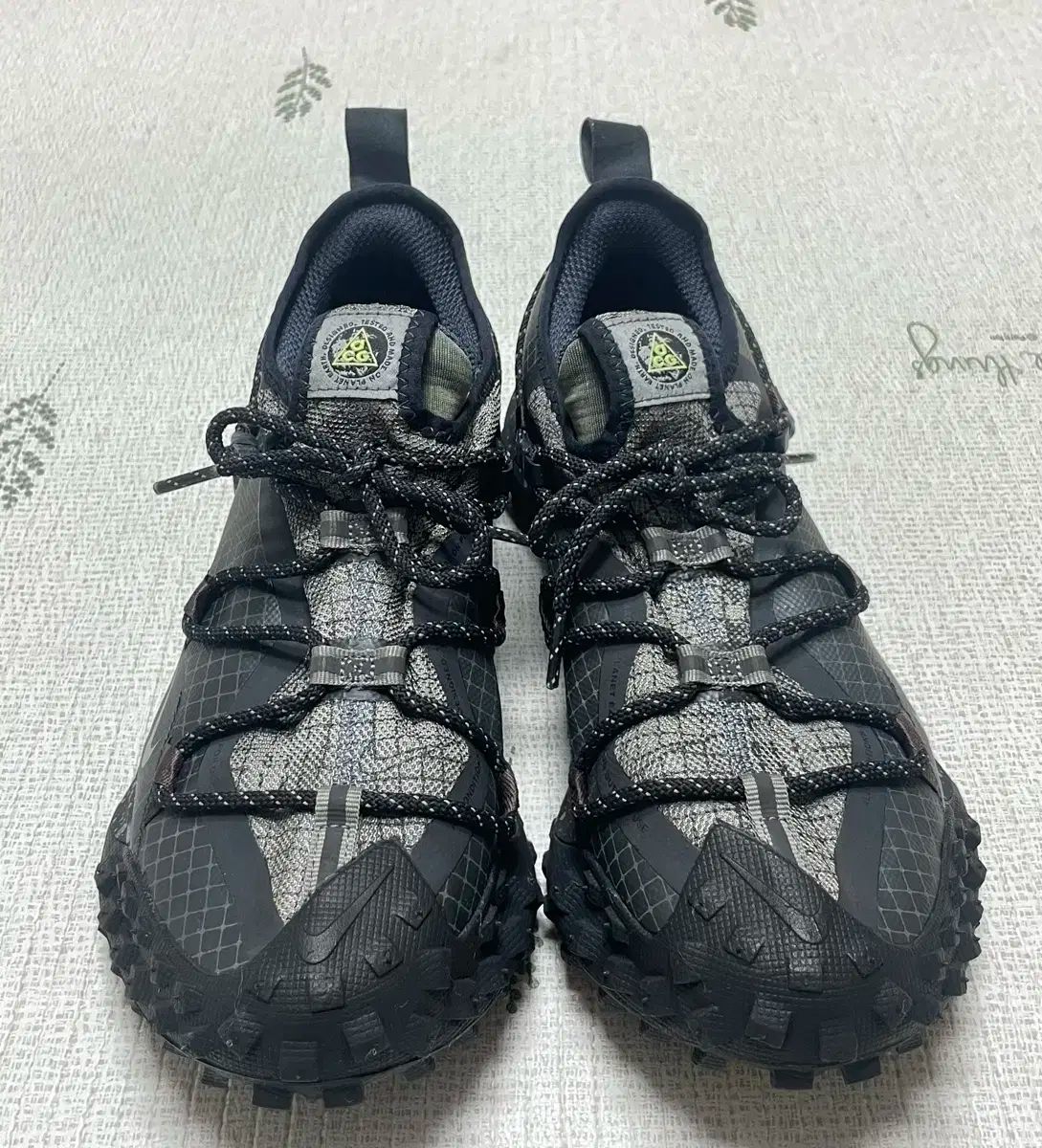 260 NIKE ナイキ ACG マウンテン マウンテン フライ フライ ロー ゴアテックス ゴアテックス SE ブラック