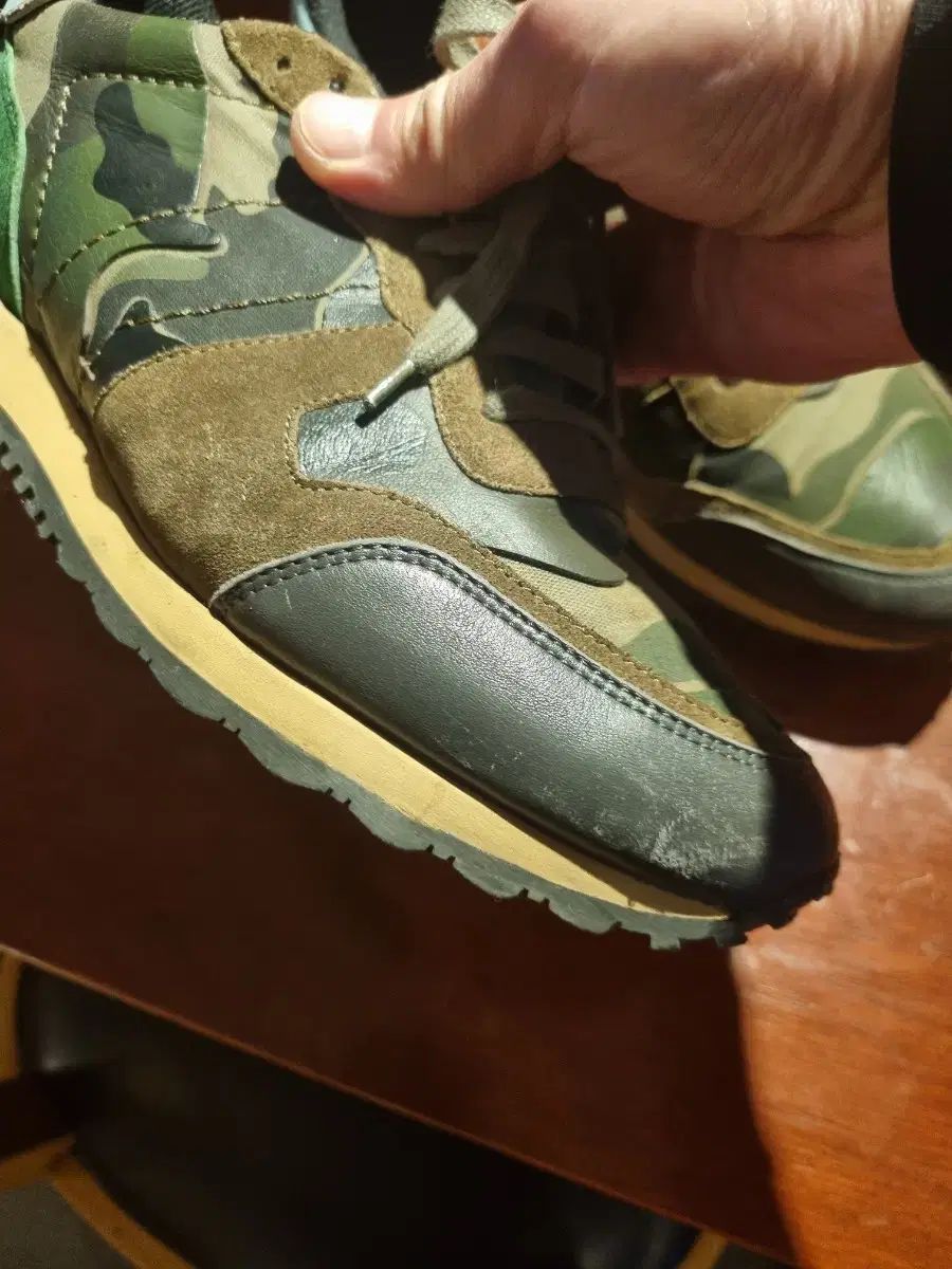 VALENTINO スニーカー ヴァレンティノ ロックランナー Valentino