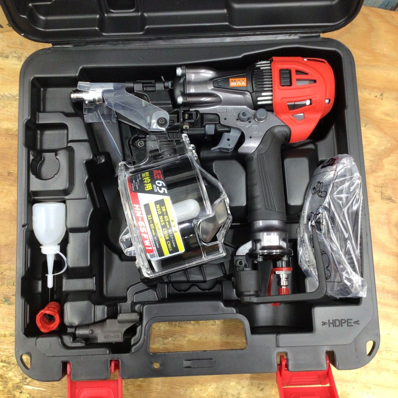 未使用品】マックス/MAX 高圧釘打ち機 型枠用モデル HN-65FW1 パイプ 