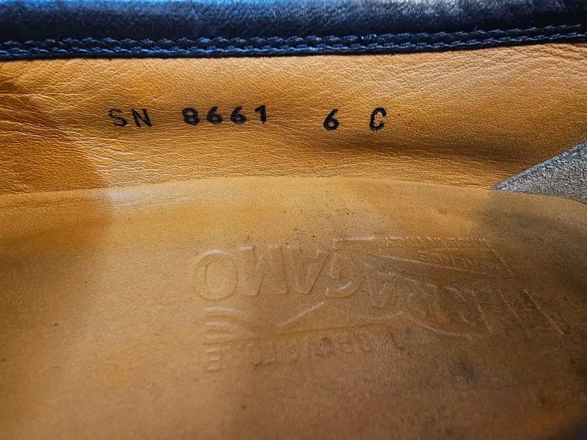 FERRAGAMO フェラガモ