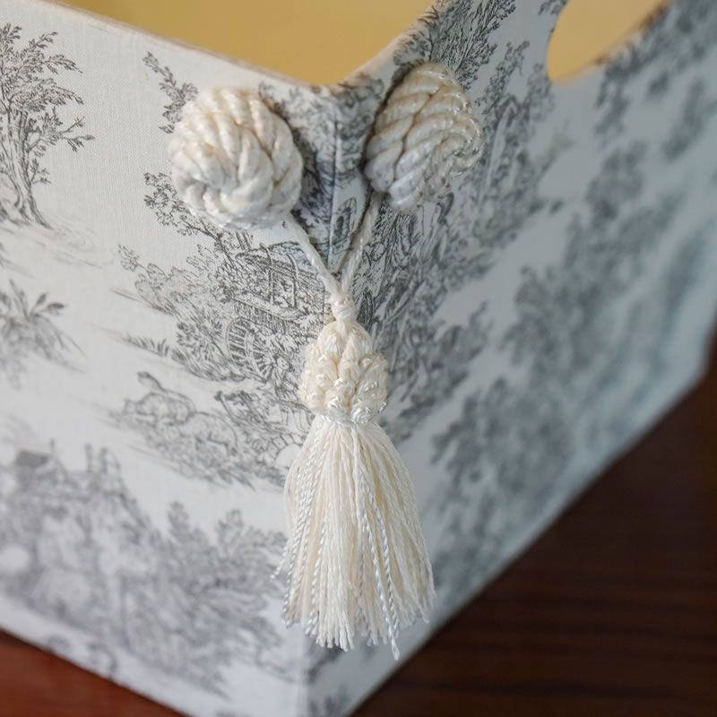 ジェニファーテイラー マガジンラック トワルドジュイ柄 Toile de Jouy