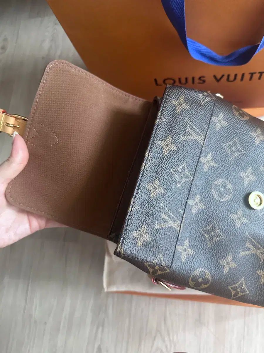 【Louis Vuitton】ルイヴィトン ソーホー MINI Soho Mini Monogram Canvas - Handbags | LOUIS VUITTON