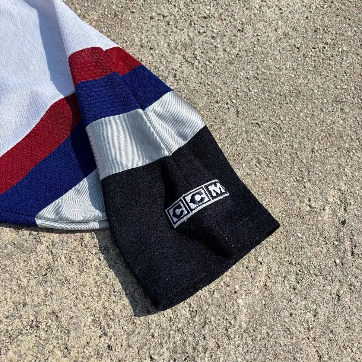 CCM - 【美品、ビンテージ】アイスホッケー/NHLバンクーバーカナックスCCMジャージ Vintage Vancouver Canucks Hockey-NHL CCM Jersey SizeS | eBay