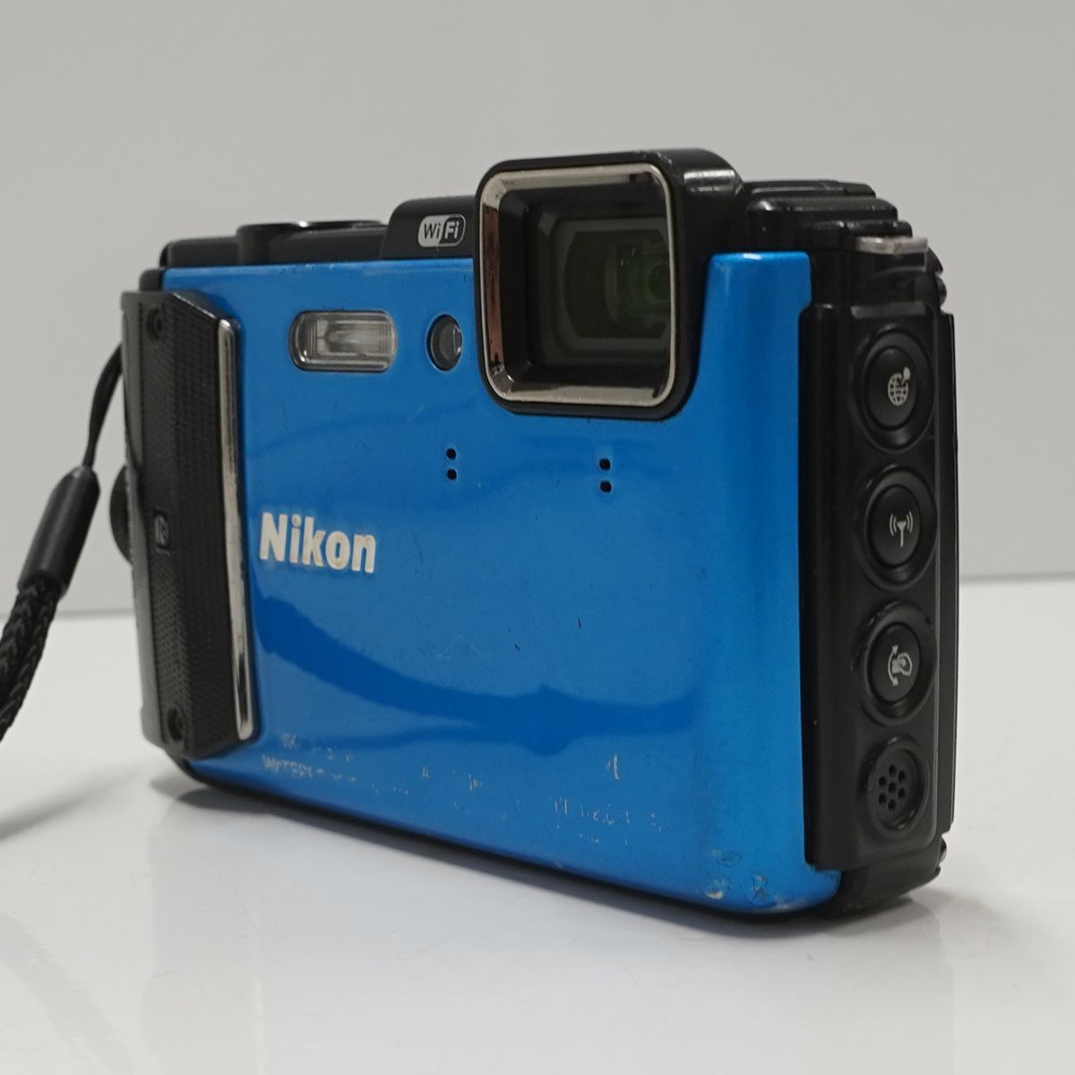 Nikon COOLPIX AW130 USED品 デジタルカメラ 本体+バッテリー 防水 Wi-Fi GPS アウトドア 耐衝撃 タフ 5倍ズーム 完動品  CP3011