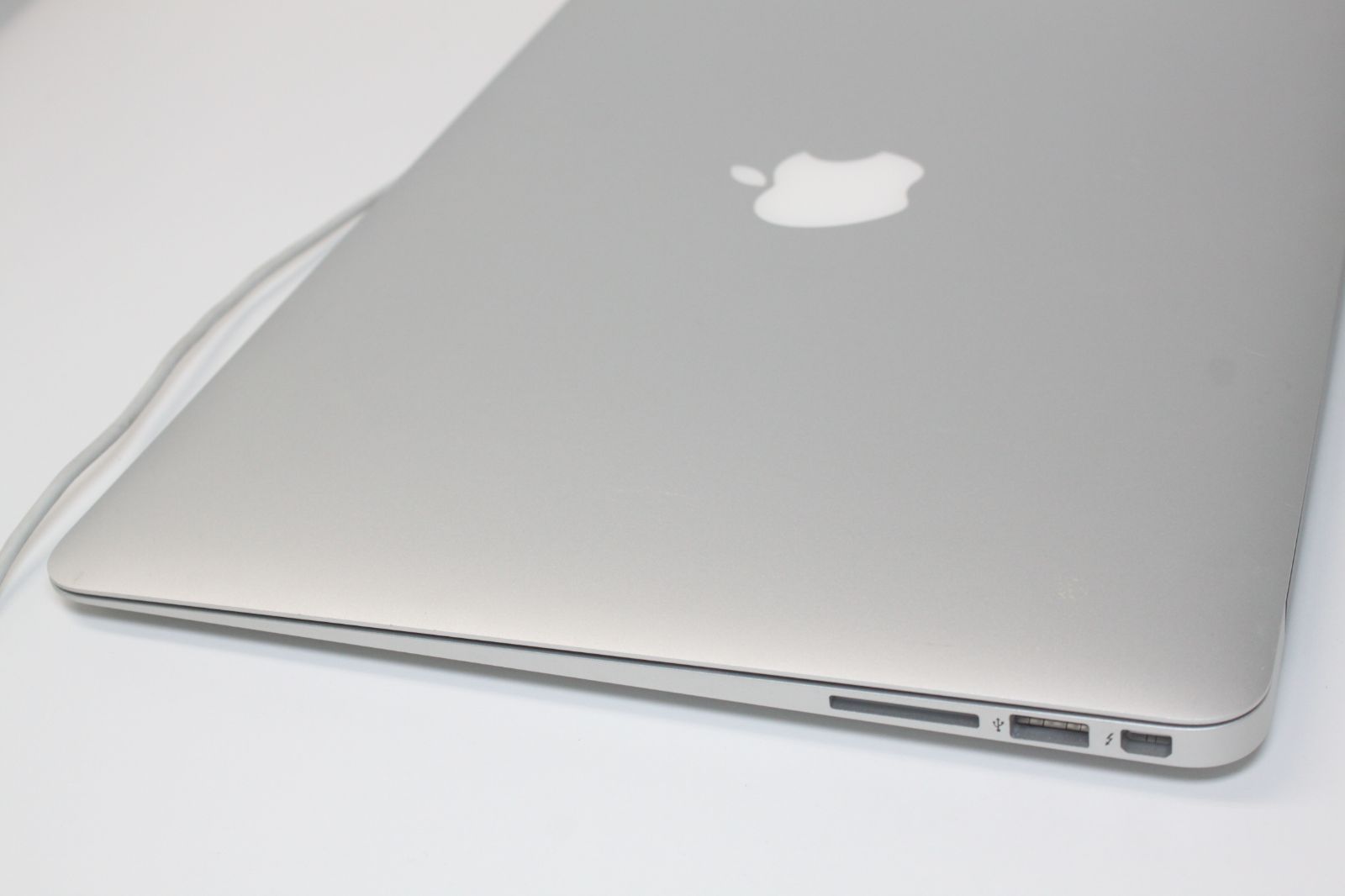 MacBook Air（13インチ,Early 2015）256GB/8GB〈MMGG2J/A〉⑥ ショップ