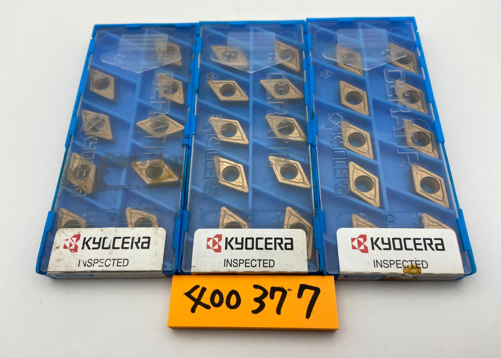 切削・切断・穴あけ 京セラ 旋盤チップ DCMT11T308GK CA5525 3箱