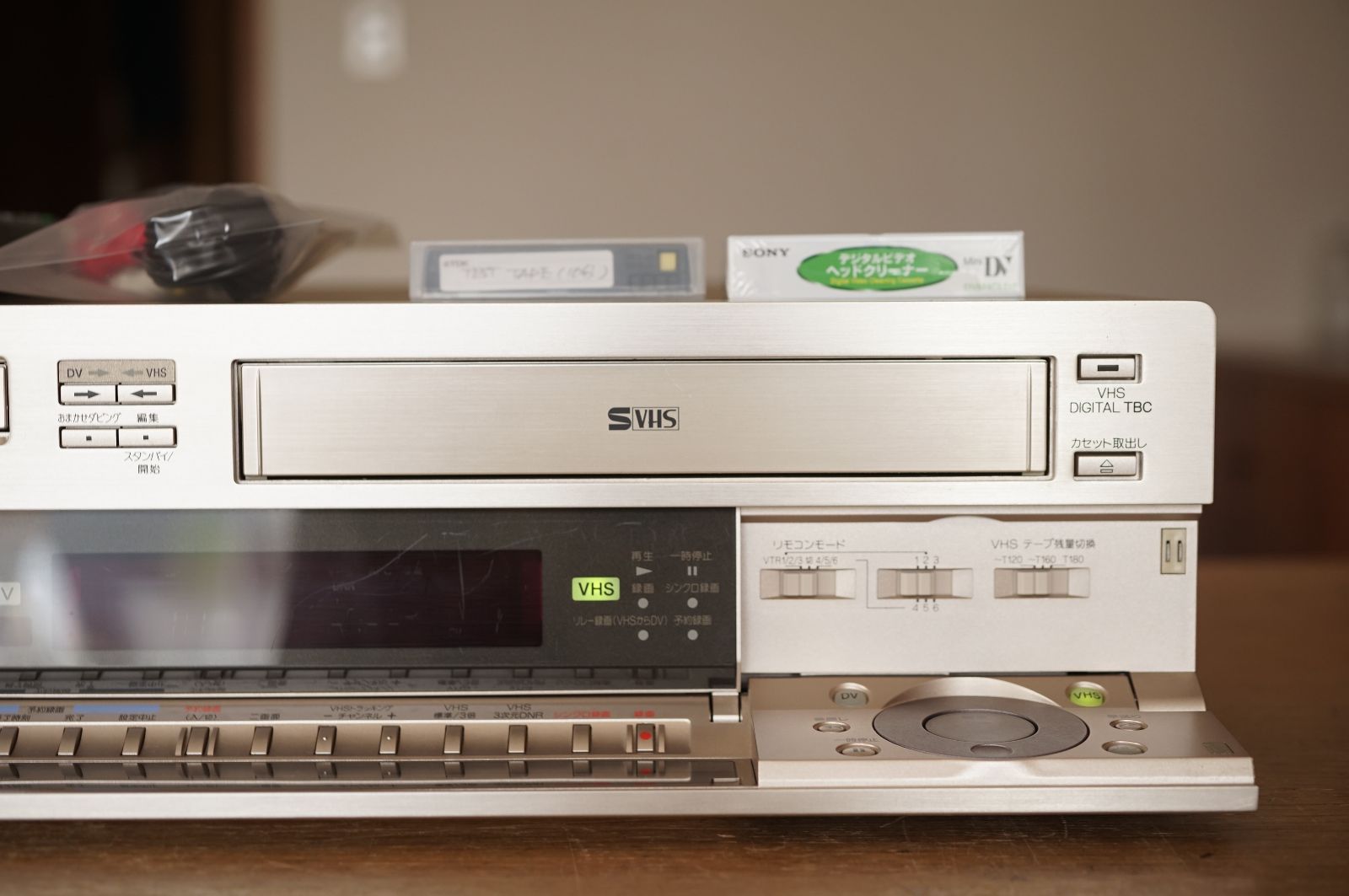 動作保証あり SONY WV-D9000 DV S-VHS ビデオカセットレコーダー