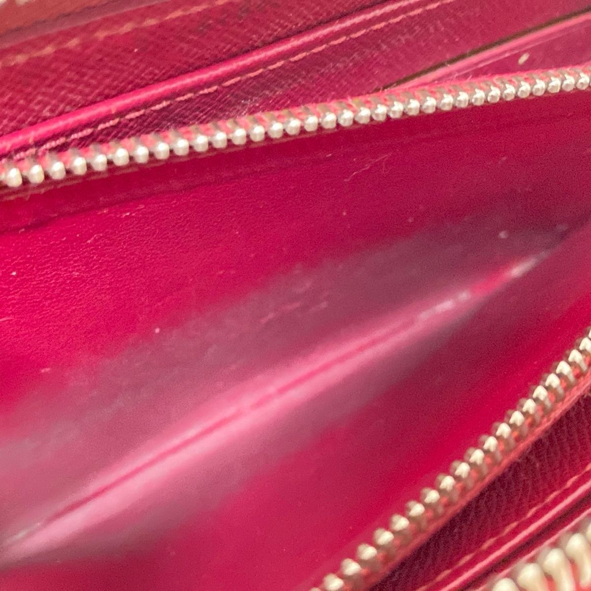 LOUIS VUITTON(ルイヴィトン) 長財布 エピ ジッピーウォレット