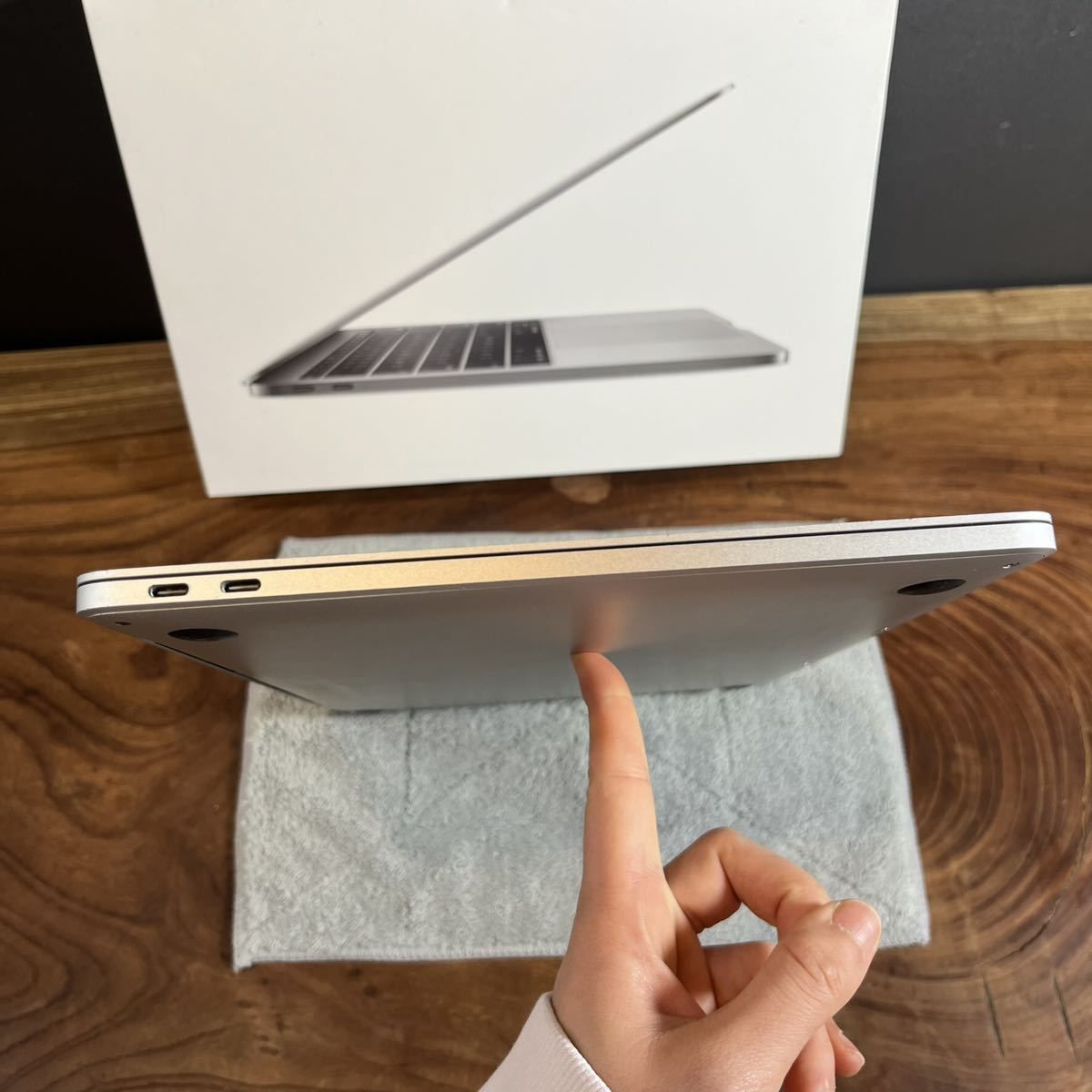 美品/新品バッテリー］Apple MacBook Pro 13inch 2017/Core i5