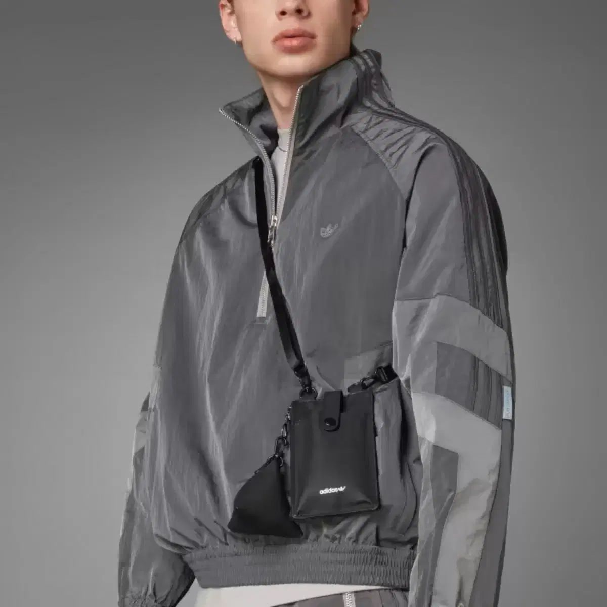 HD9681 adidas アディダス ザ オリジナルズ ブルーバージョン サコッシュ バッグ