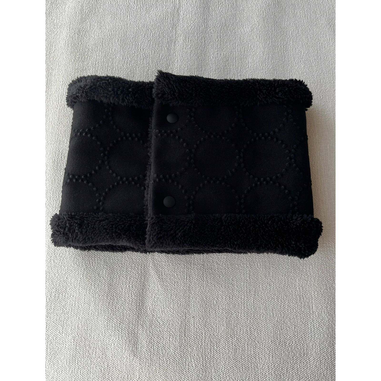 ボタンタイプ】贅沢♪ ボア ネックウォーマーdop tambourineの黒ミナ