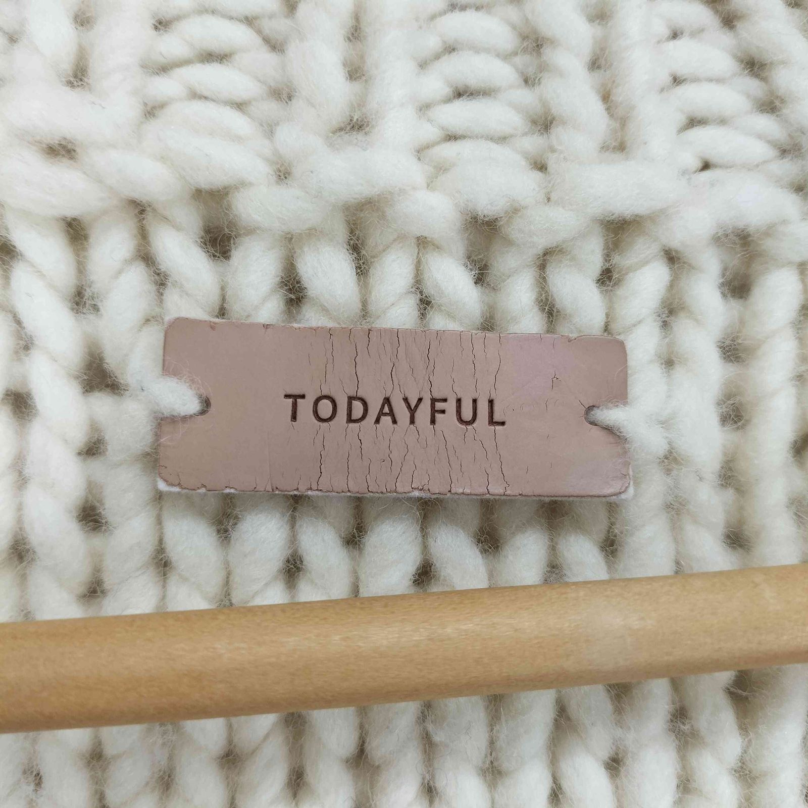 TODAYFUL/Cable Handknit Cardigan　ケーブルハンド TODAYFUL/Cable Handknit Cardigan ケーブルハンド安く 買う
