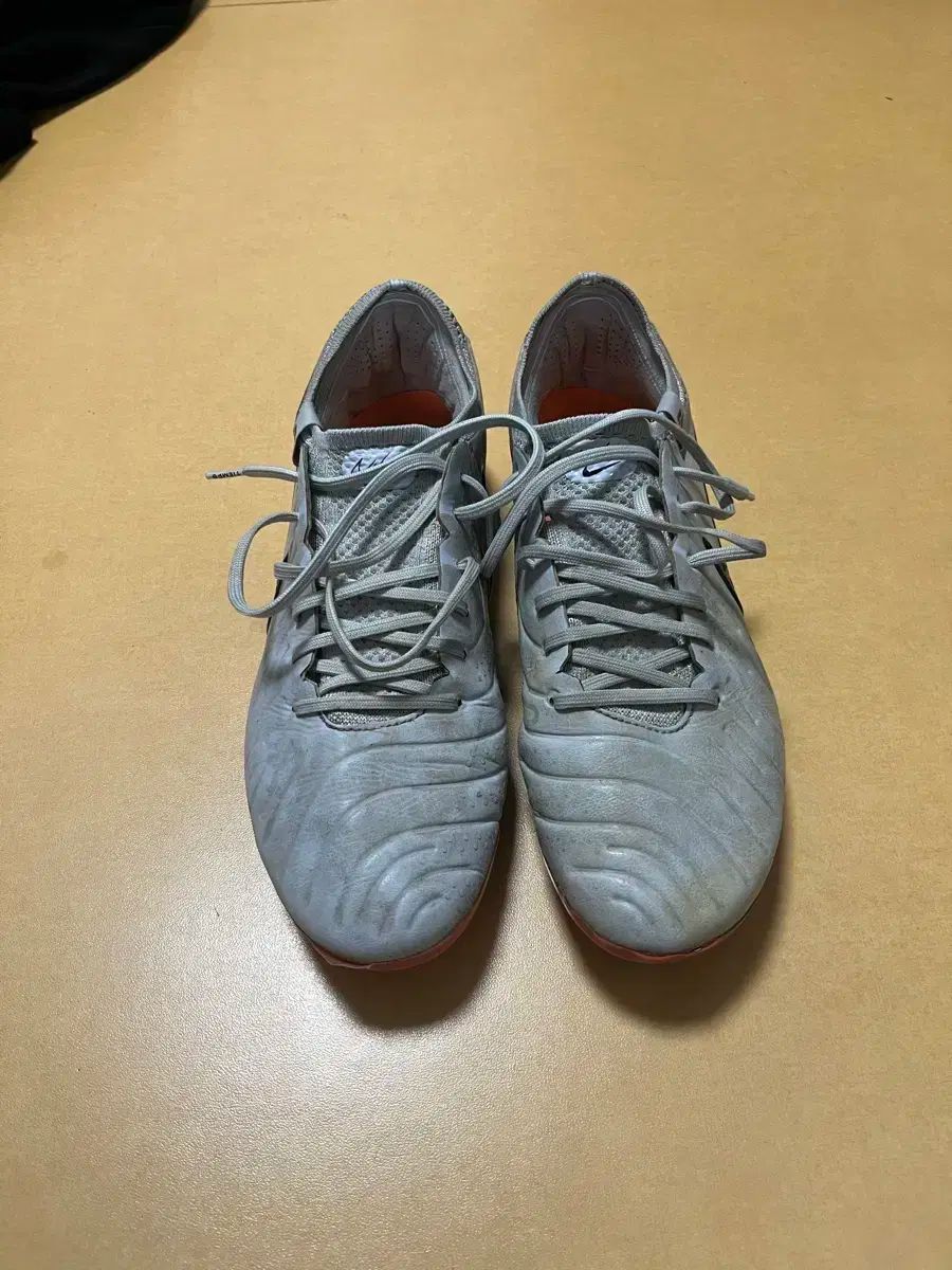 ナイキ ティエンポ レジェンド 10 FG エレクトリック 270