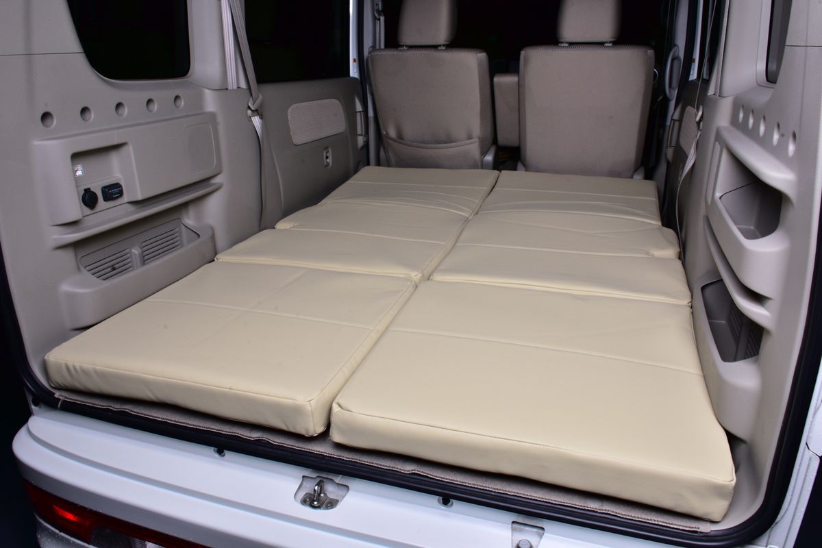 EVERY WAGON DA17W Special Bed Mat for Overnight Camping in the Car, Beige, BED10