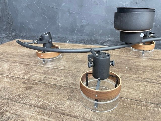 4灯シーリングライト【】展示品 動作保証 Ampoule AMP51095 バータイプ