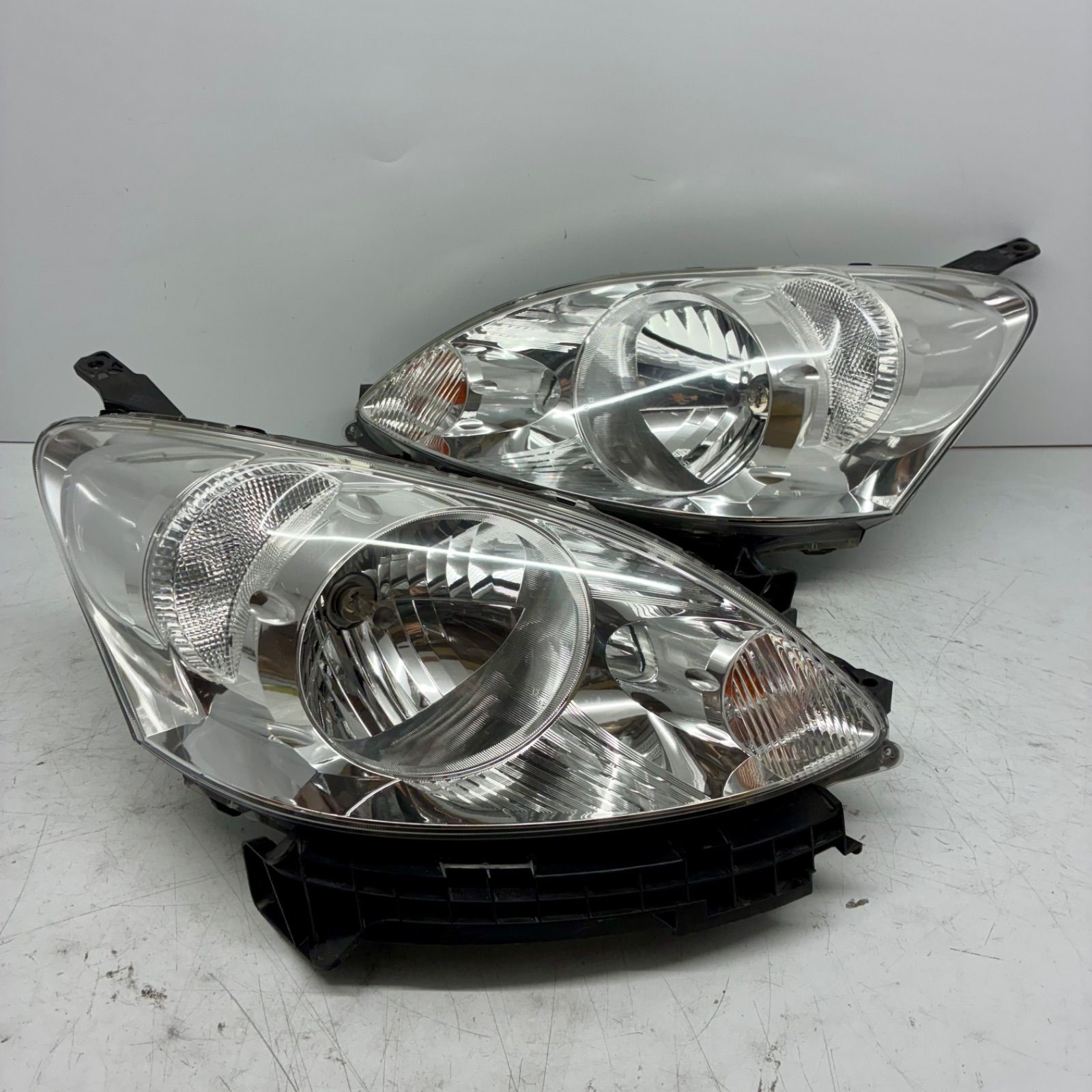 美品 ホンダ ライフ JB5 DIVA 後期 ヘッドライト 左右 【公式通販】