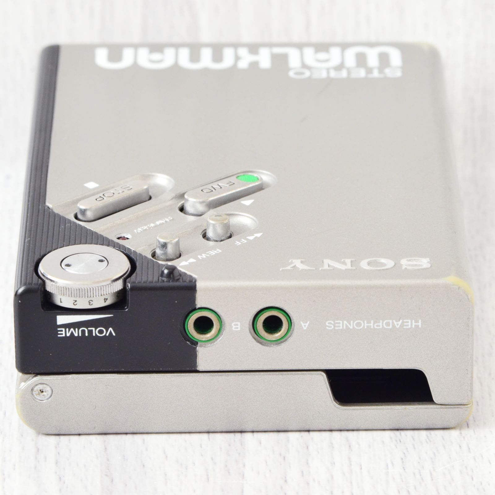 極美品! SONY WALKMAN WM-2 赤 カセットウォークマン 修理済 2022新