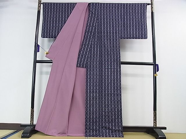 平和屋本店●極上　本場琉球　読谷山花織　紬地　草木染　我喜屋美小枝作　証紙付き　逸品　DZAA0113kh4 平和屋本店○極上 本場琉球 読谷山花織 紬地 草木染 我喜屋美小枝作