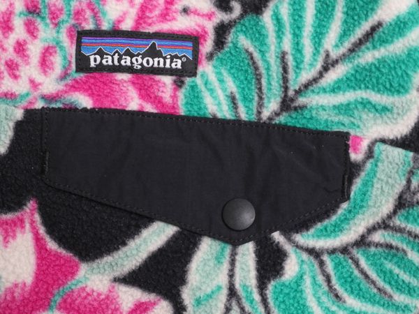 なクーポン配布中! パタゴニア 総柄 ライトウェイト シンチラ スナップT レディース M 古着 15年製 フリース プルオーバー ジャケット ブルゾン マルチ SIROKUMA-CORPORATION_COM