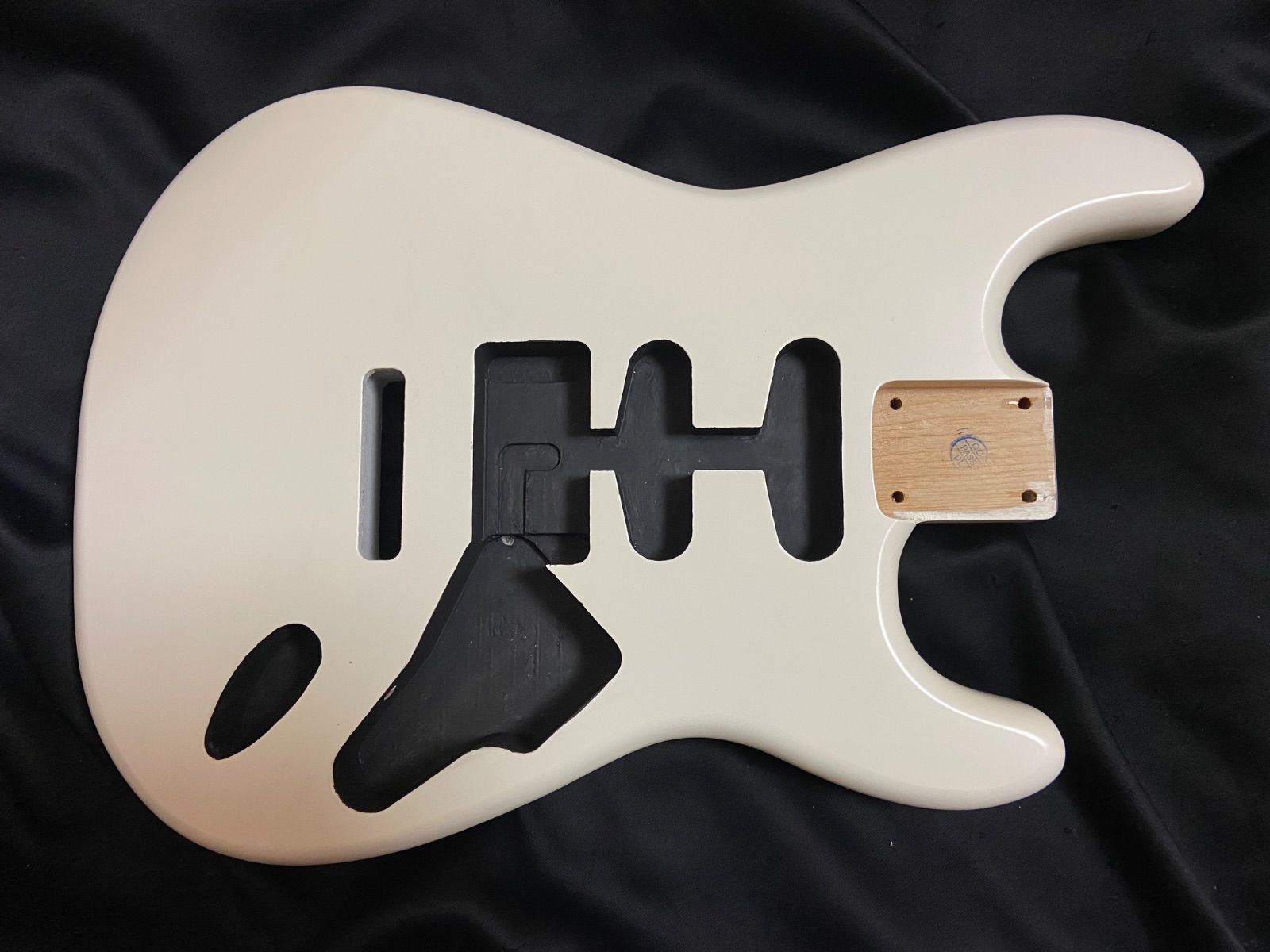 ストラトキャスター SSHボディ No45サテン塗装アルダー