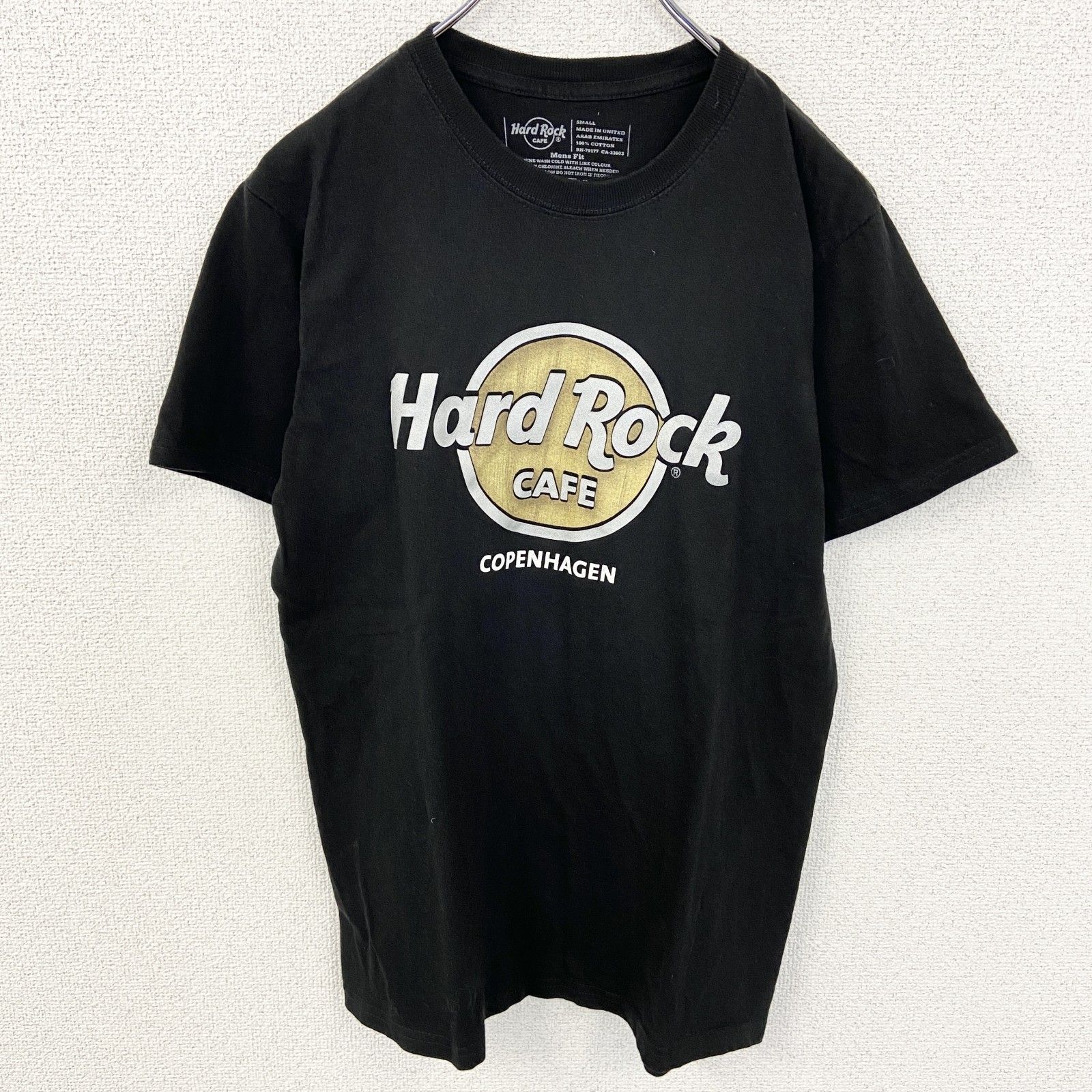 レア　ハードロックカフェ名古屋　Tシャツ　Sサイズ　ブラック　黒 古着 ハードロックカフェ Tシャツ クロス 十字架デザイン