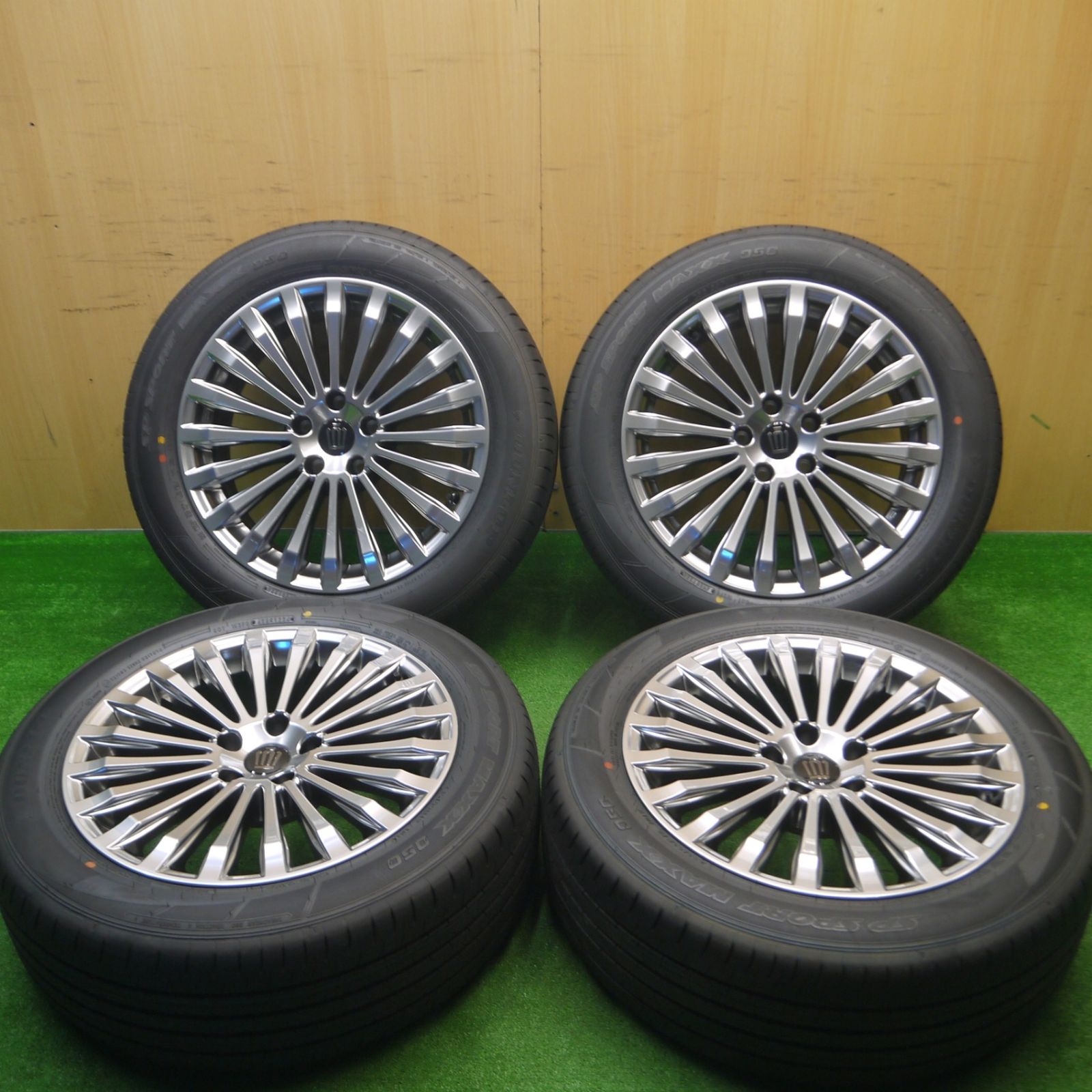 新車外し 24年 トヨタ 30系 クラウン セダン 純正 235 55R19 ダンロップ SPスポーツマックス 050 PCD120 5H 4100103Hノ