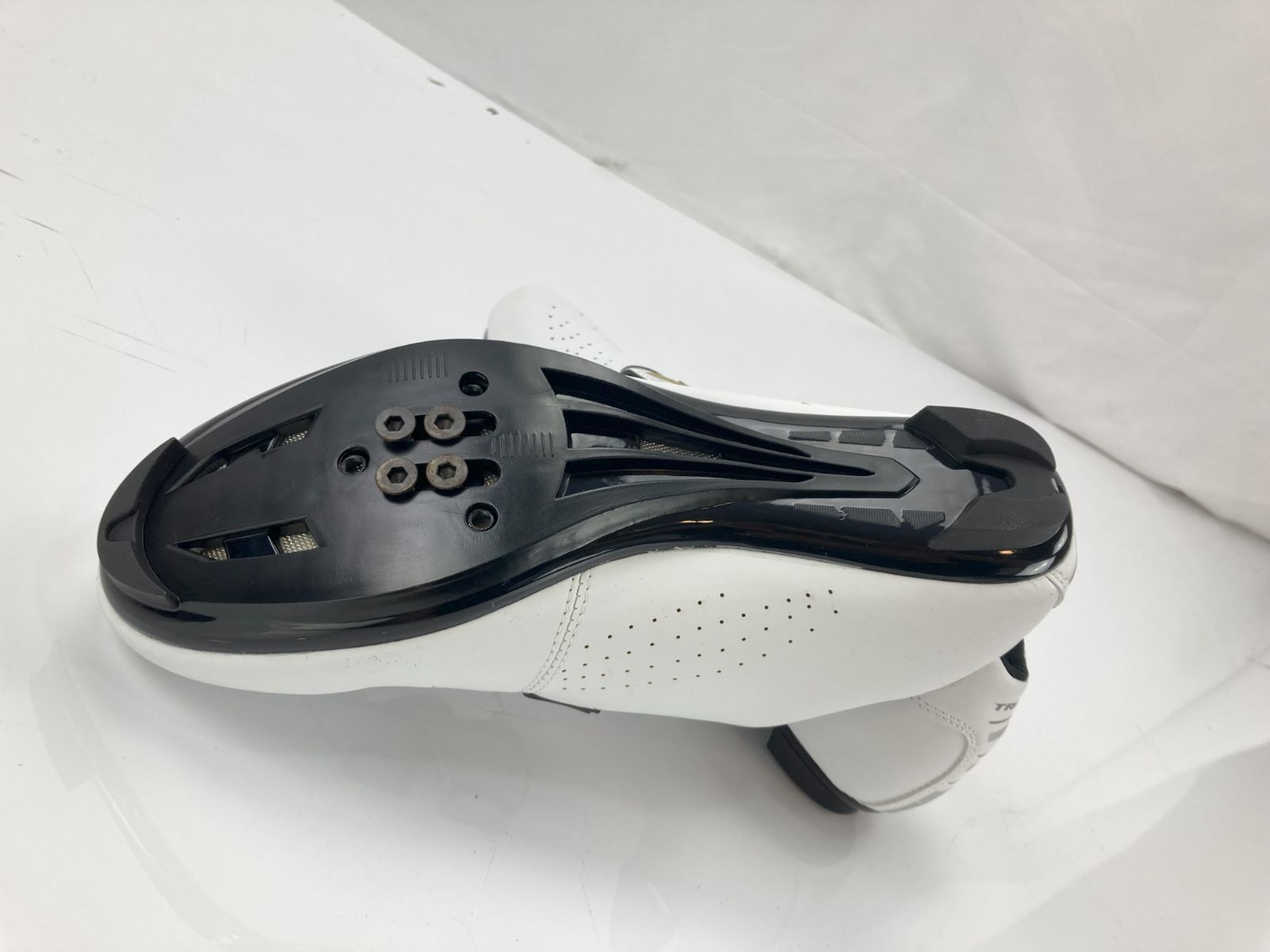 送料無料　新品　TRINX　ビンディングシューズ　サイクルシューズ　トリンクス　ロードバイク　サイクリング　シマノ互換性あり　25.5cm/26.0cm