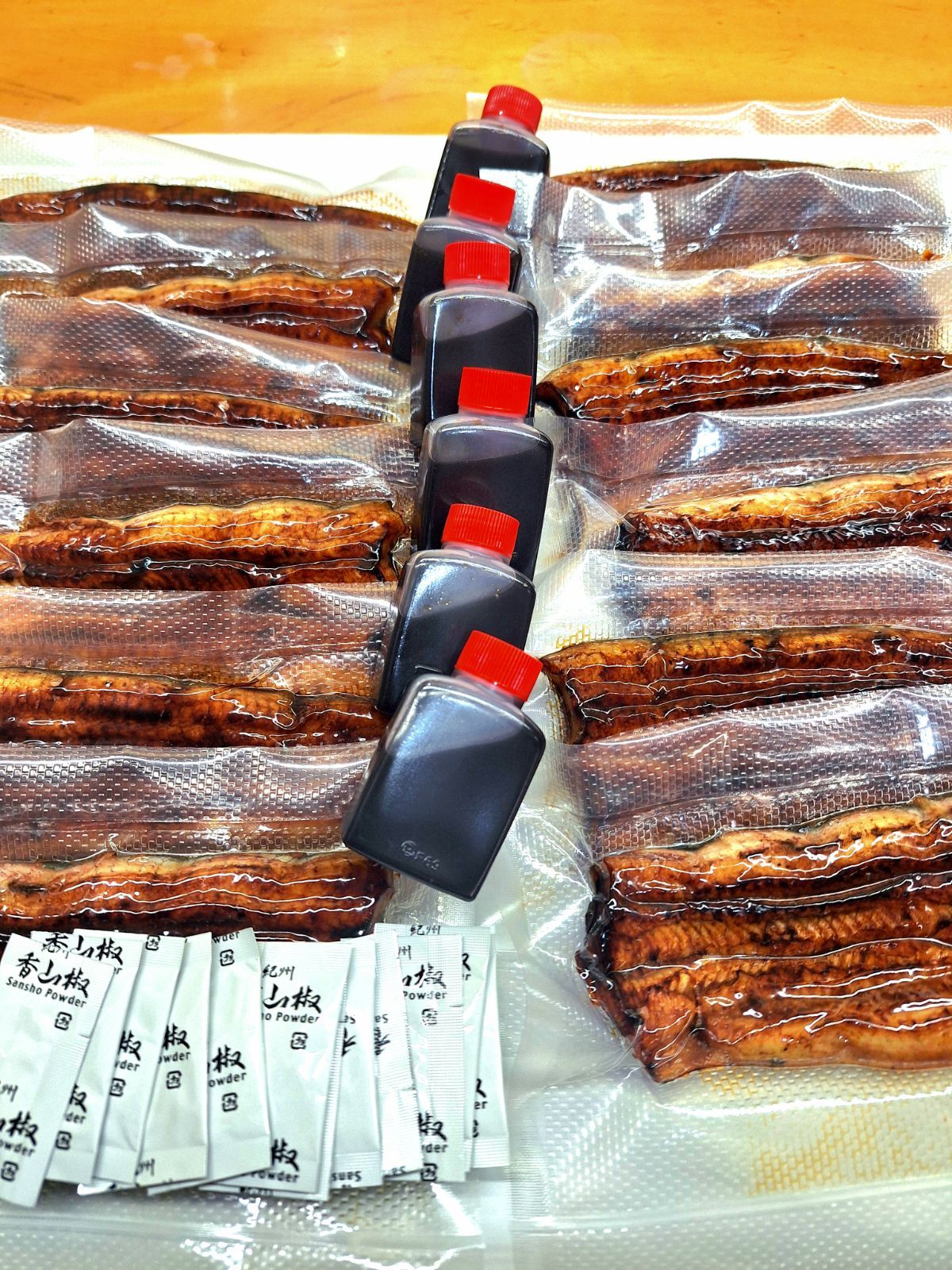 お徳用 国産うなぎ蒲焼 150g×6尾入 1尾当り2400円 冷凍真空パック お徳用 国産うなぎ蒲焼 150g×6尾入 1尾当り2400円 簡易包装 冷凍